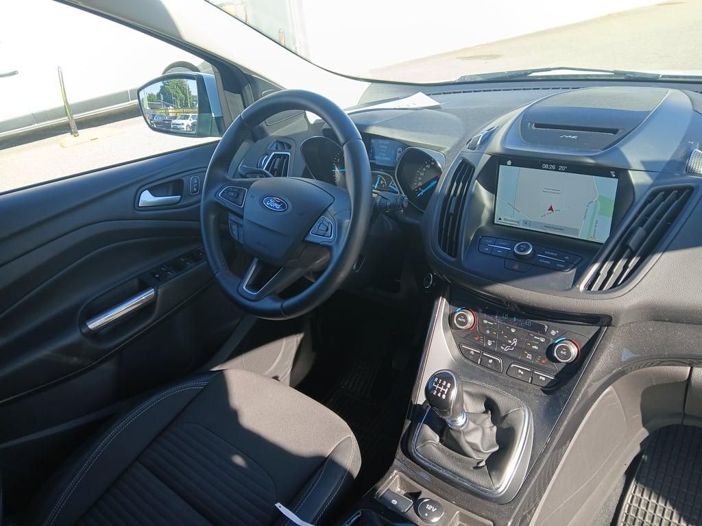 Ford Kuga, 1,5 EB Titanium - fotka 5