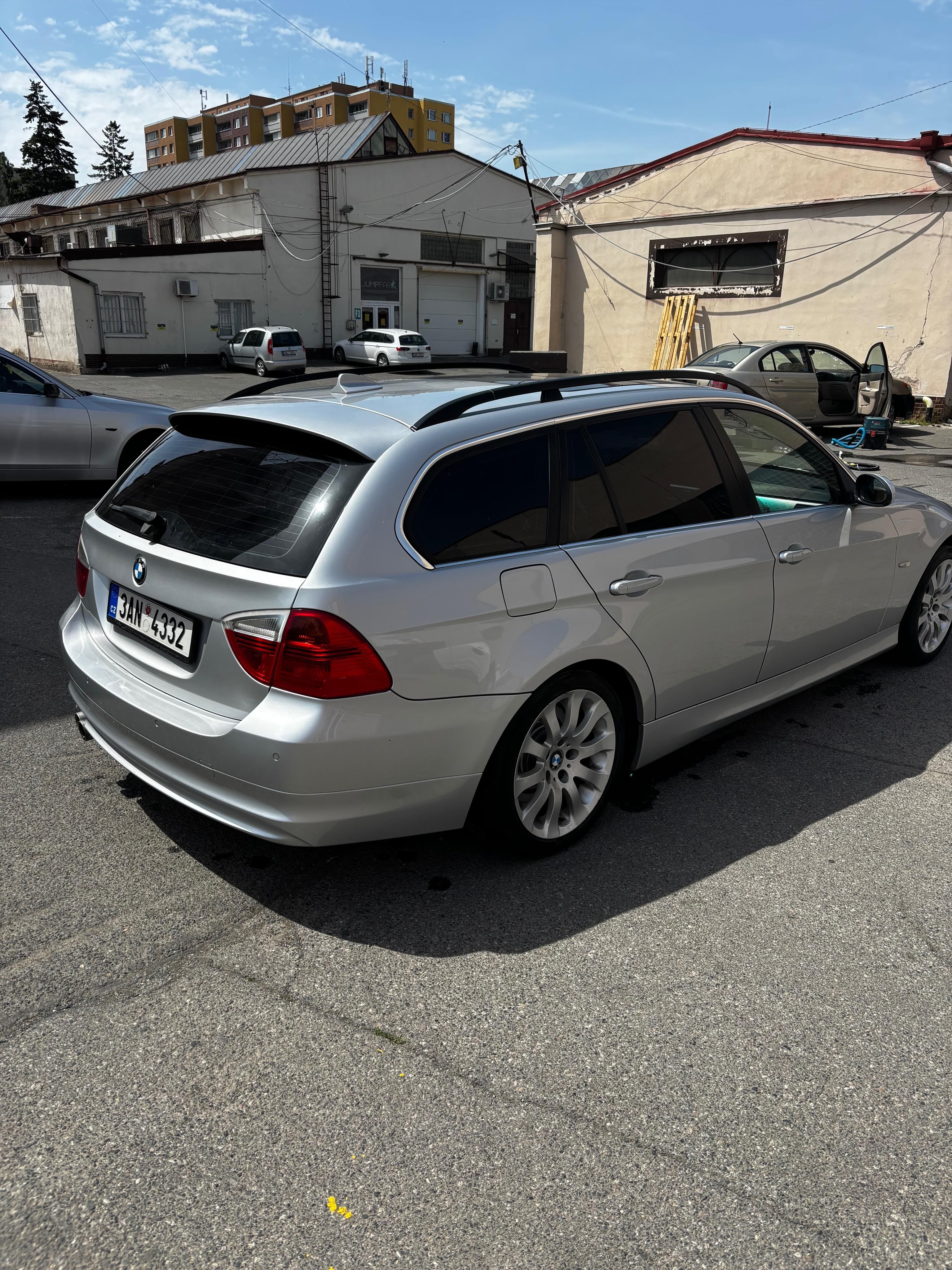 BMW Řada 3, BMW E91 330d | 170 kW - fotka 5