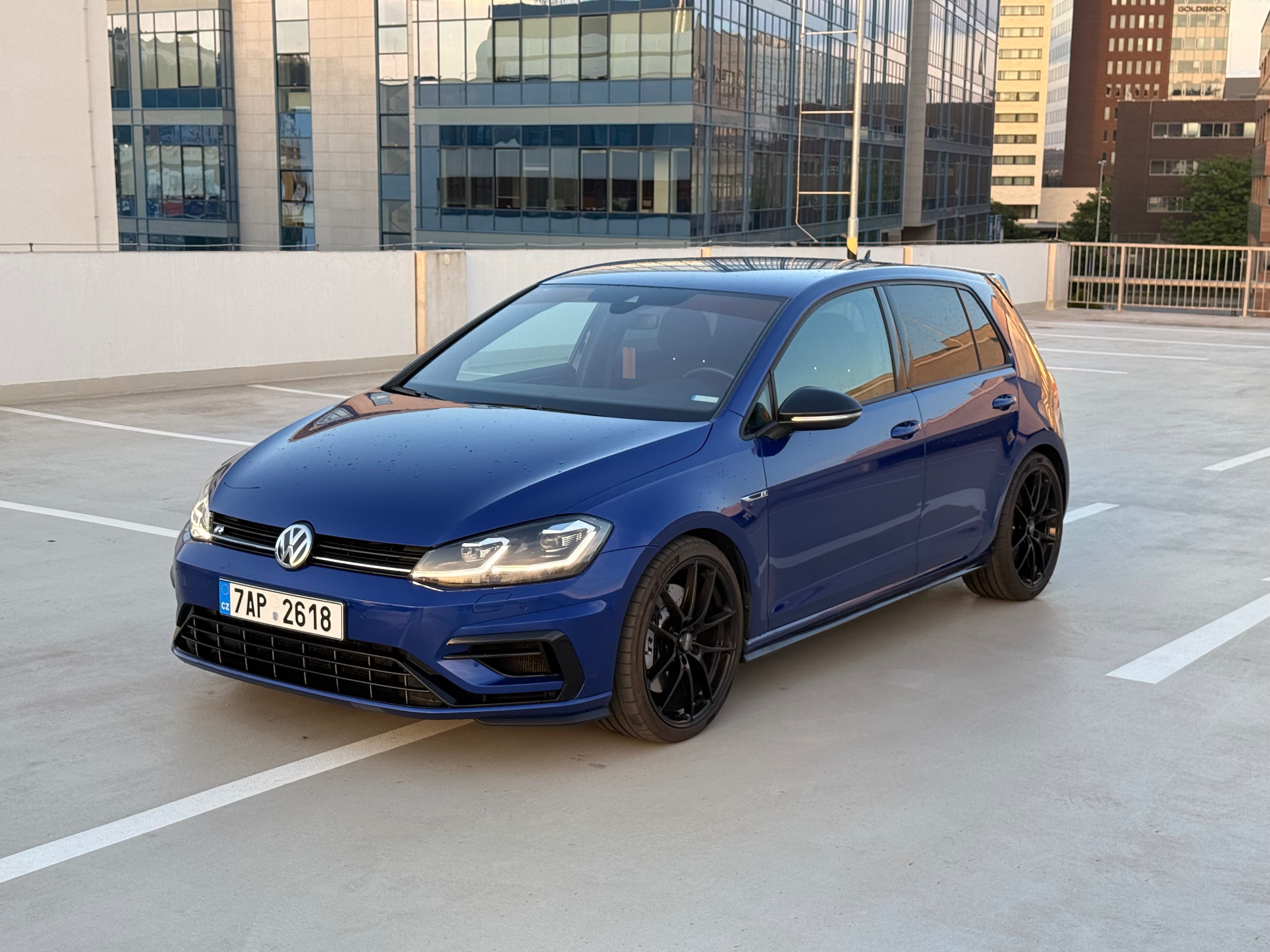 Volkswagen Golf, R 2.0 TSI 4Motion-ČR, 1majitel - fotka 4