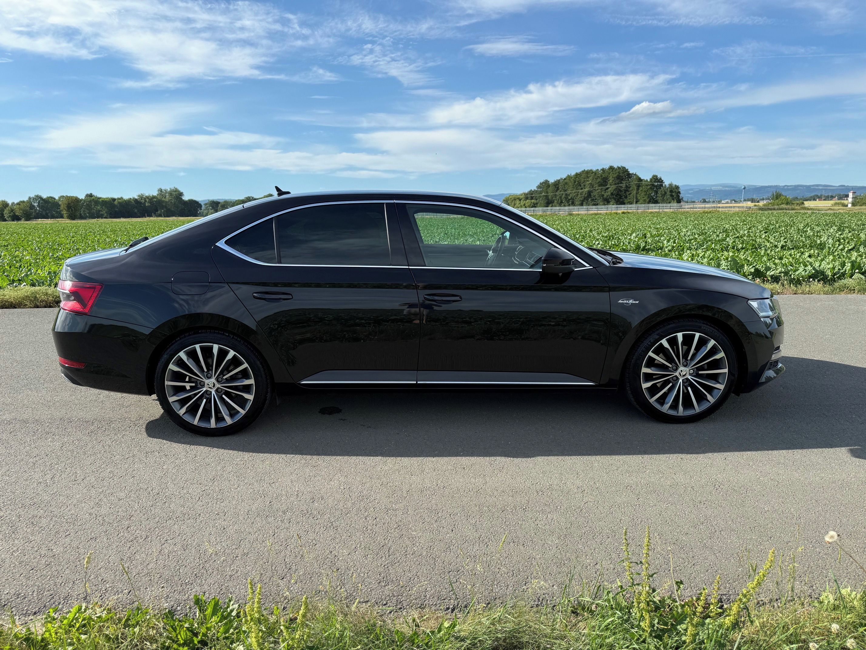 Škoda Superb, Superb 2.0TDI 140kW DSG L&K FL - fotka 5