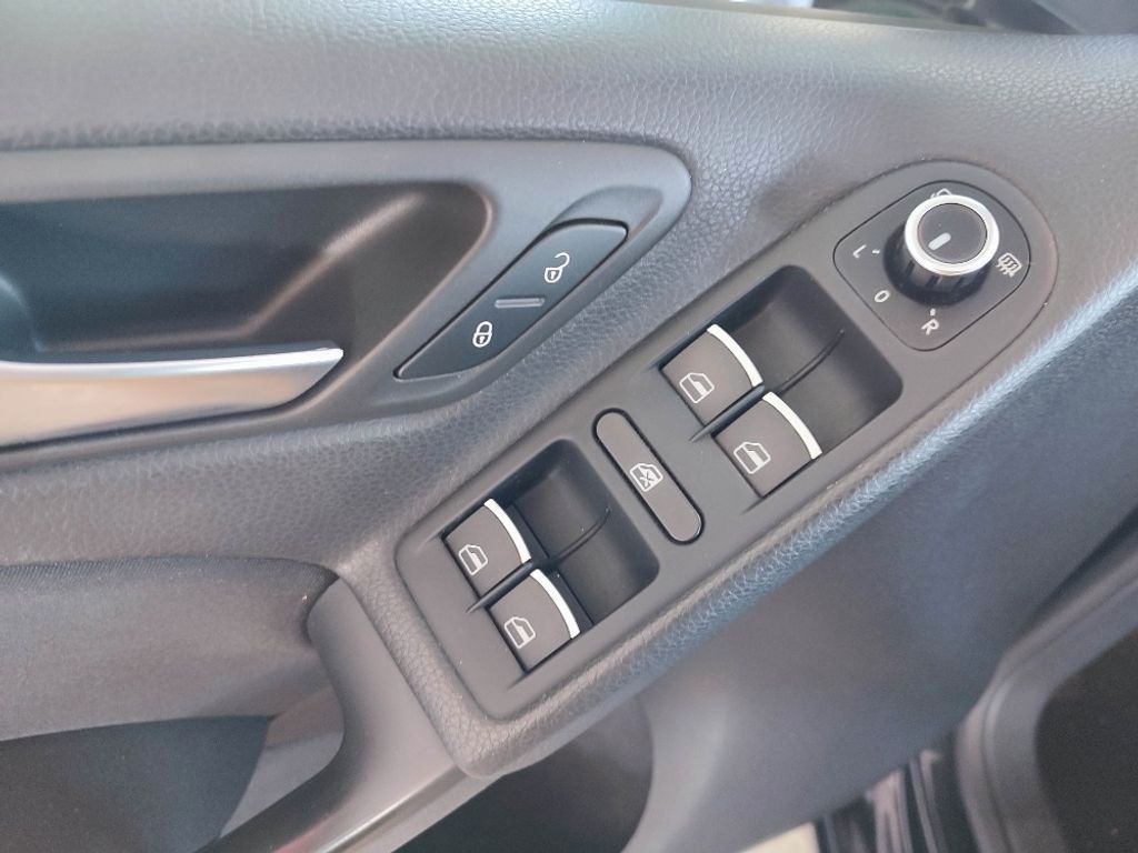 Volkswagen Golf, 1.4TSI 90KW HIGHLINE - fotka 6