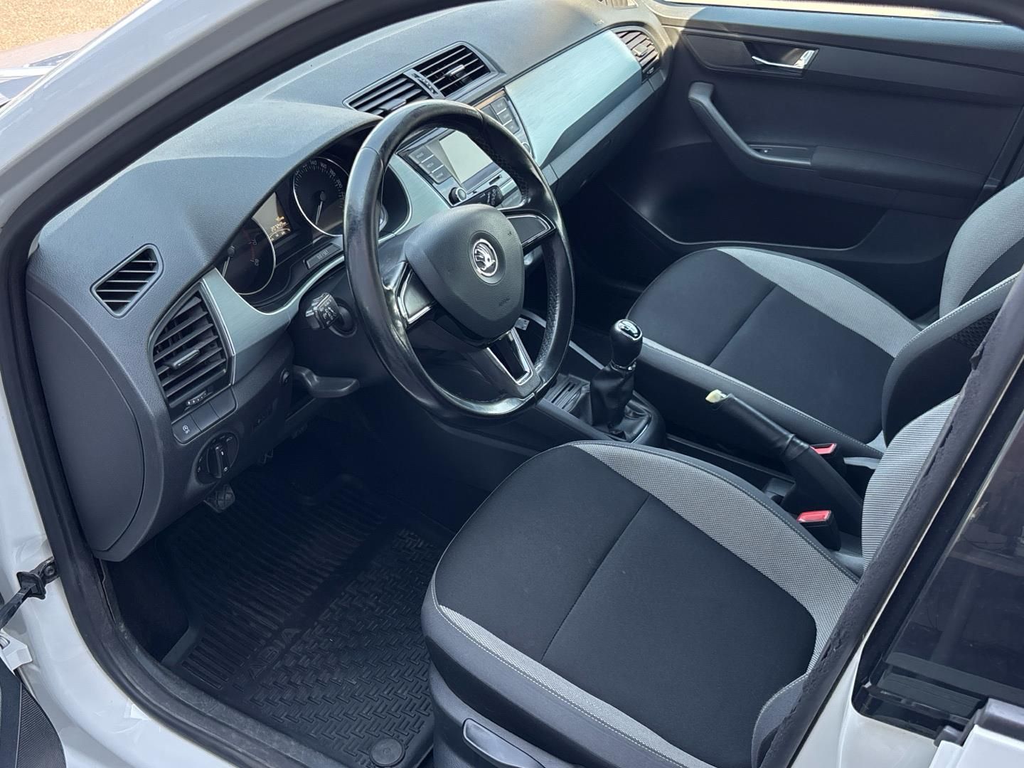 Škoda Fabia, 1.2 TSI / 66 kW Ambition - fotka 6