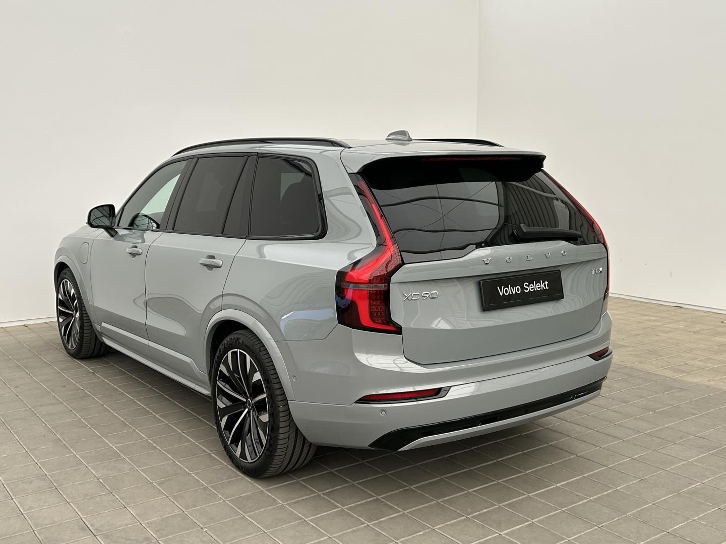 Volvo XC90, 2.0T8 AWD 335kW 4x4  ULTRA DAR - fotka 4
