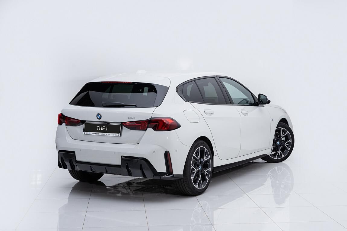 BMW Řada 1, 120 - fotka 3