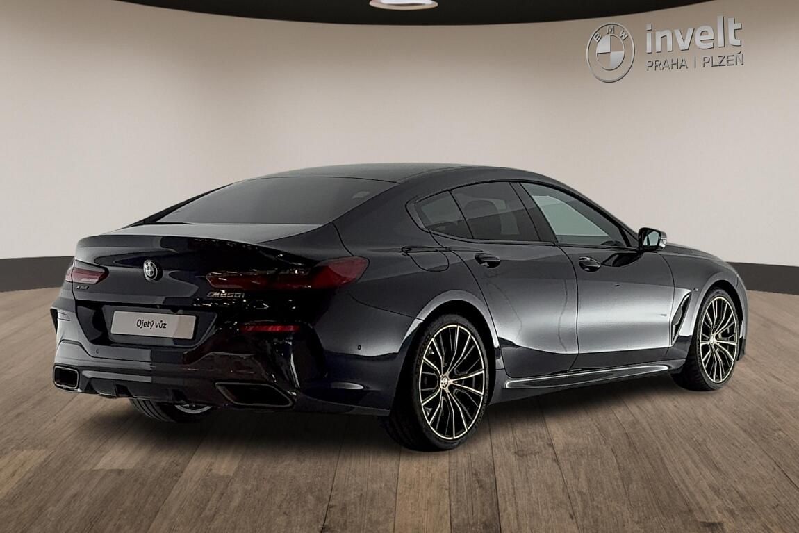 BMW Řada 8, M850i xDrive - fotka 3
