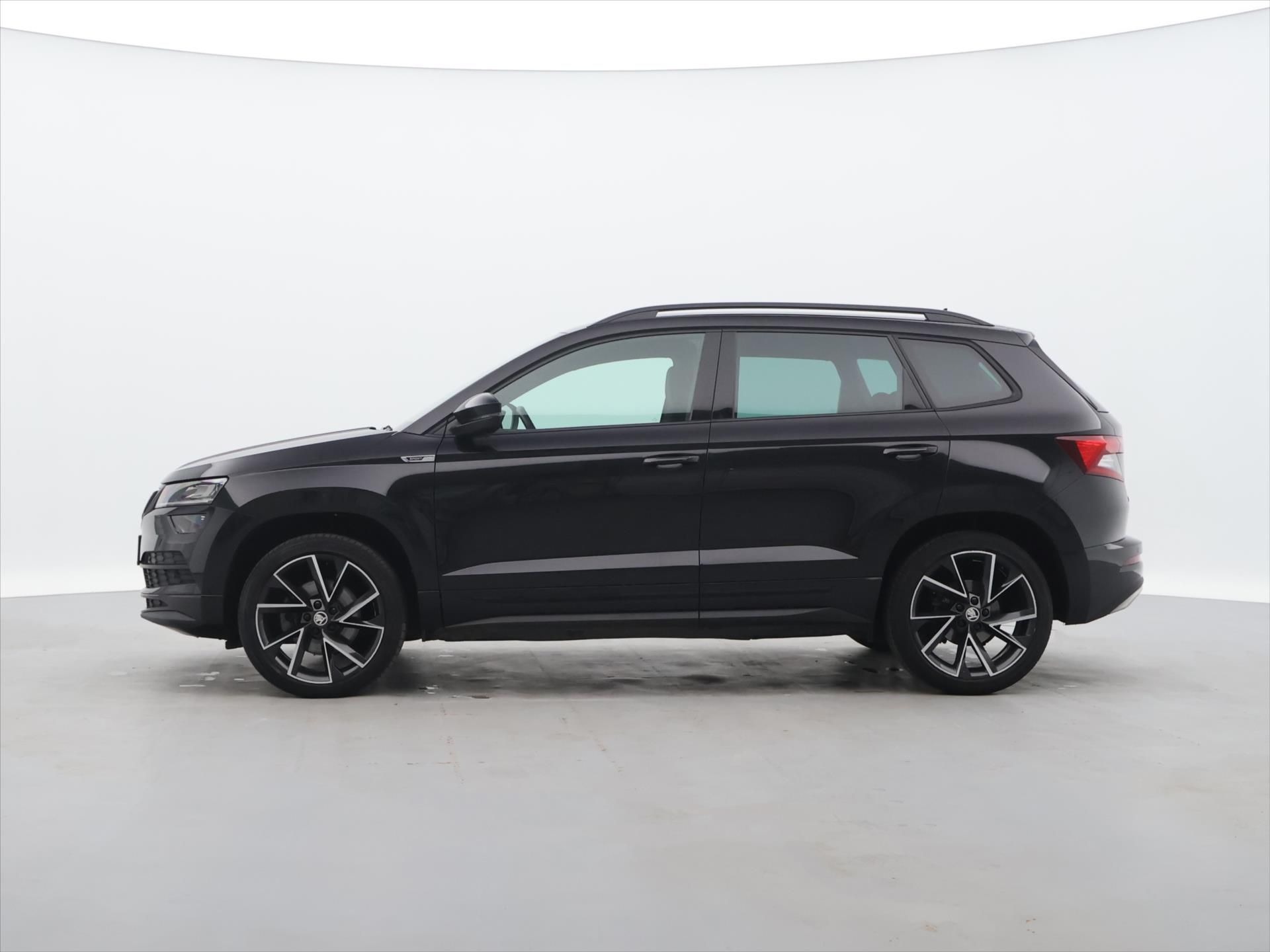 Škoda Karoq, 2,0 TDi 110kW DSG Sportline CZ - fotka 4
