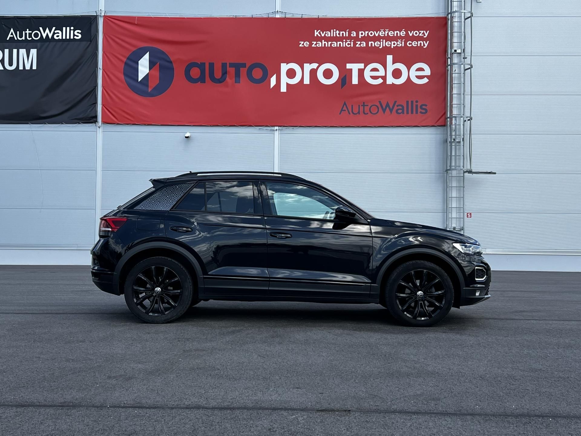 Volkswagen T-Roc, 1.5TSI 110kW SPORT DPH TZ - fotka 3