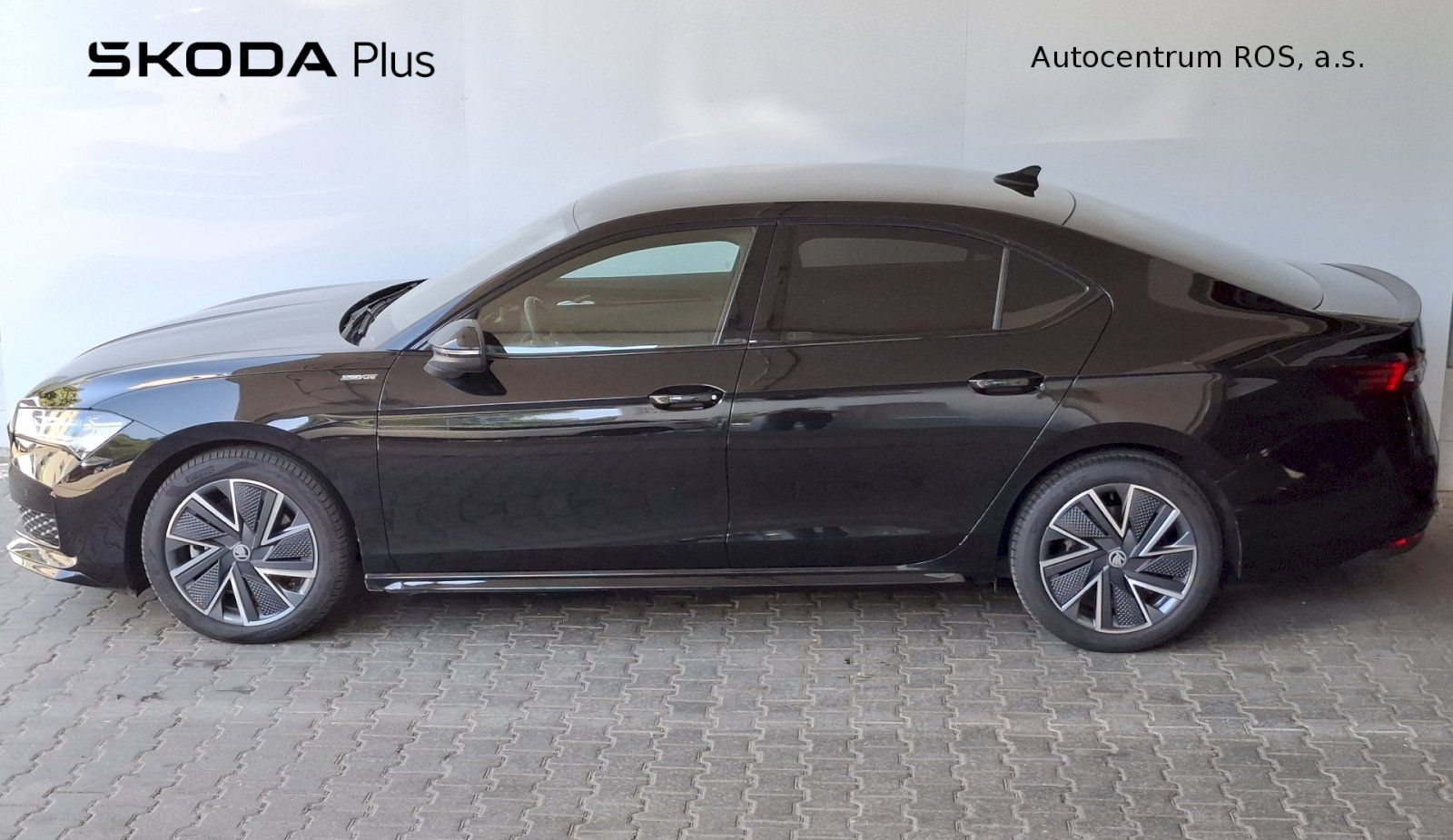 Škoda Superb, SPORTLINE TS 195/2.0 A7A - fotka 3