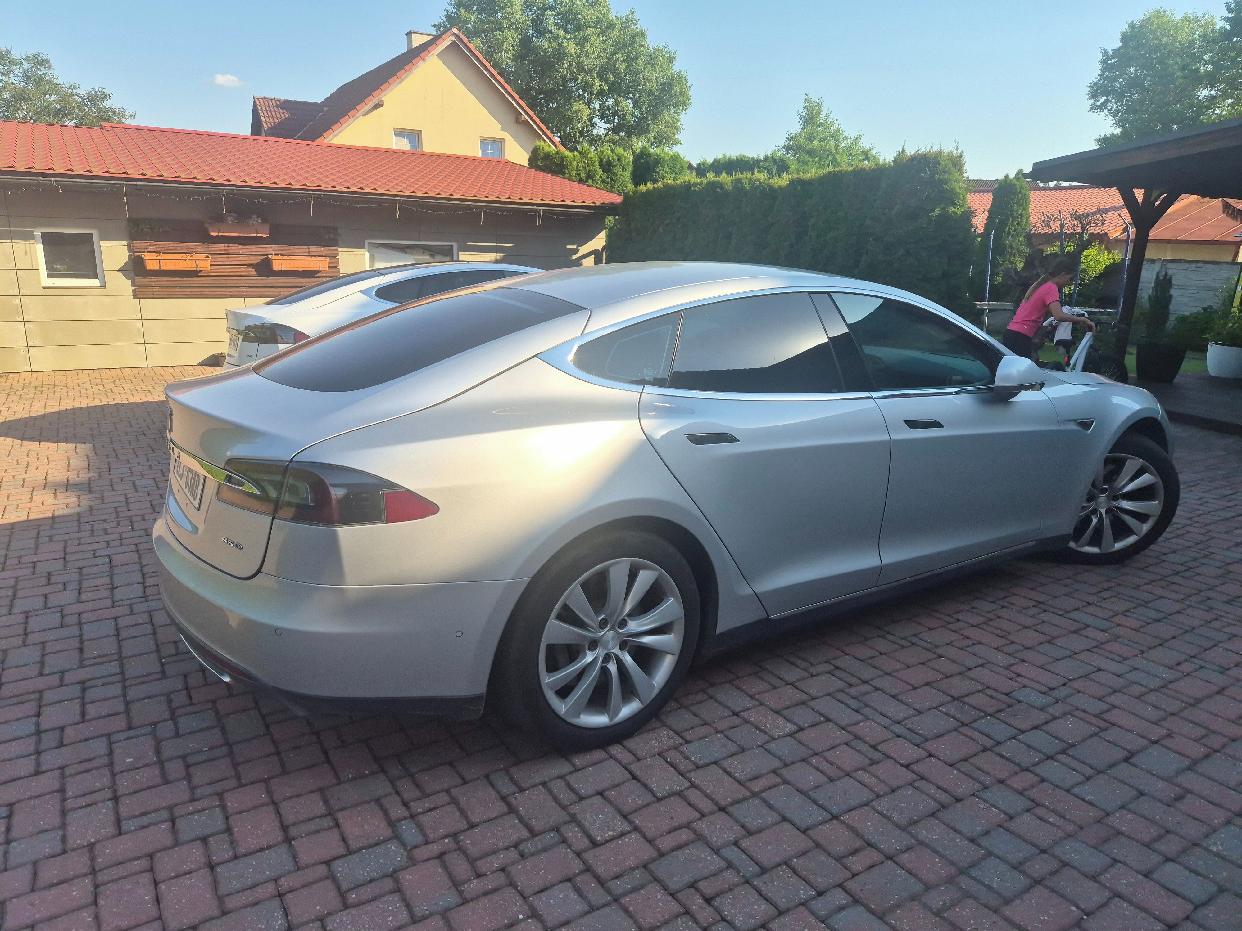 Tesla Model S, Tesla S 85D autopilot - fotka 5