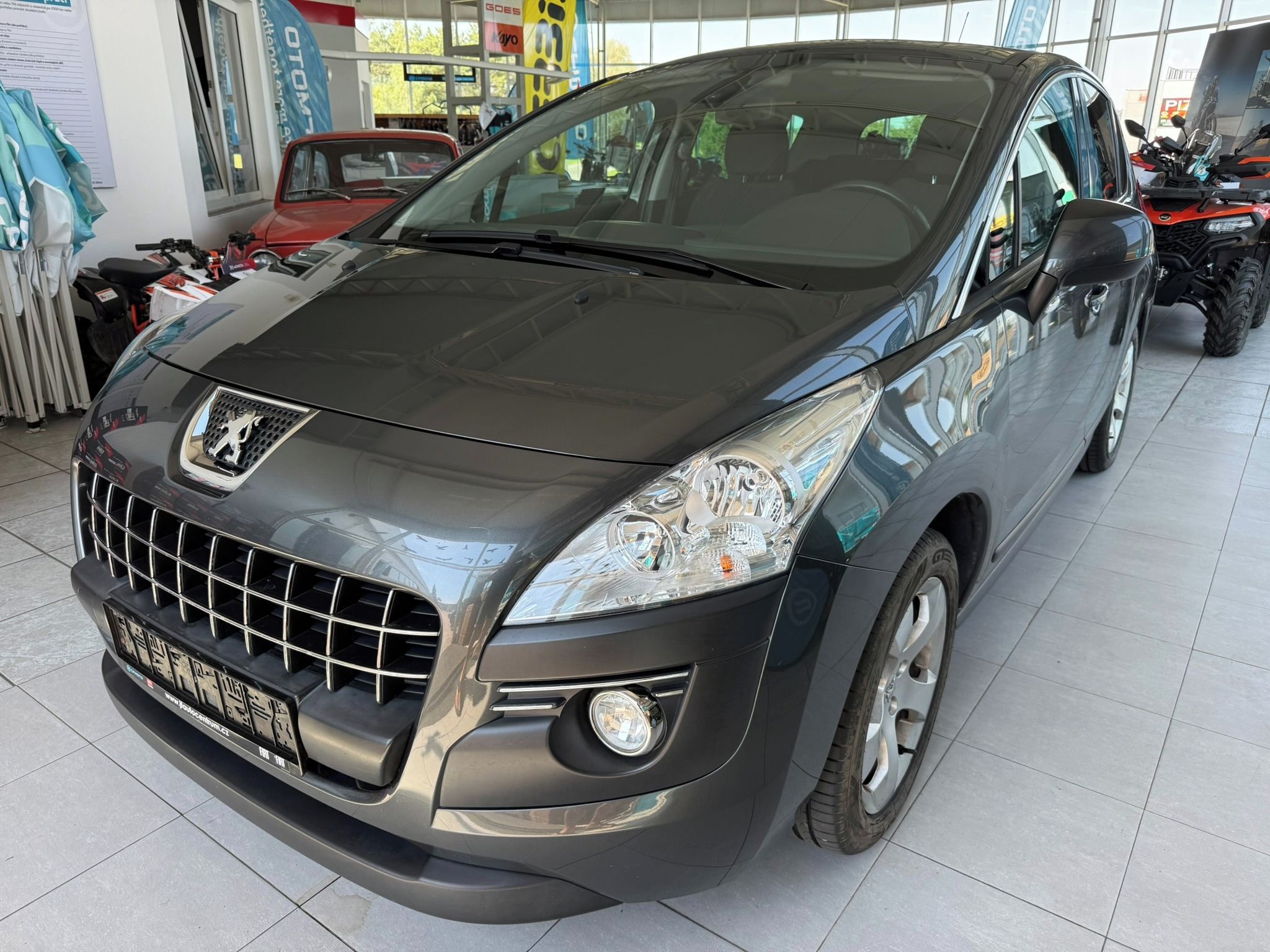 Peugeot 3008, 1.6 HDi 82 kW - fotka 3