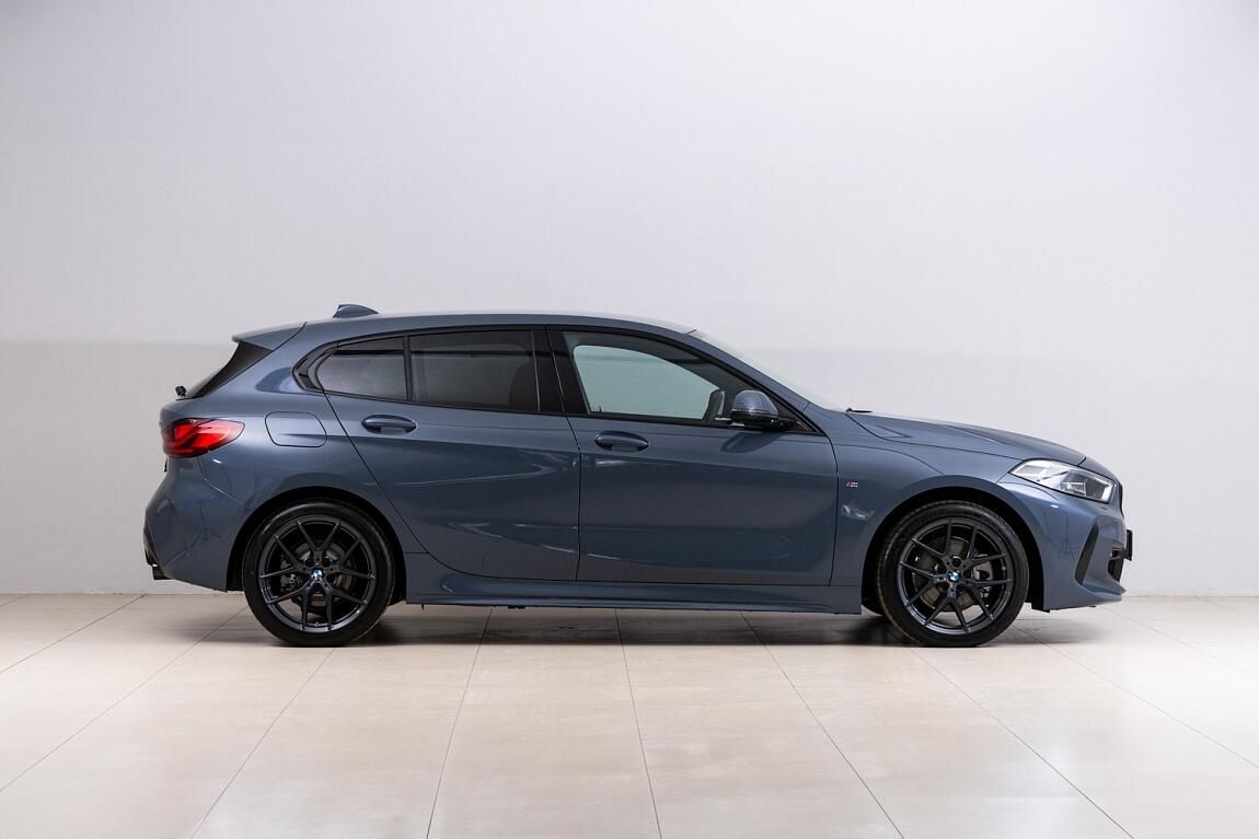BMW Řada 1, 118d - fotka 2