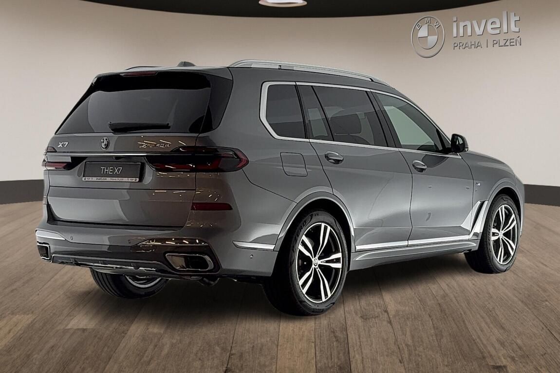 BMW X7, xDrive40d - fotka 3