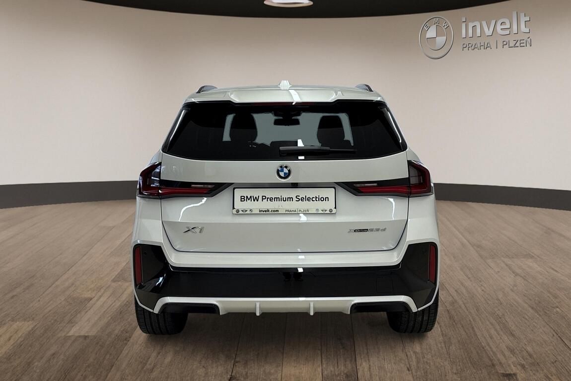 BMW X1, xDrive23d - fotka 4