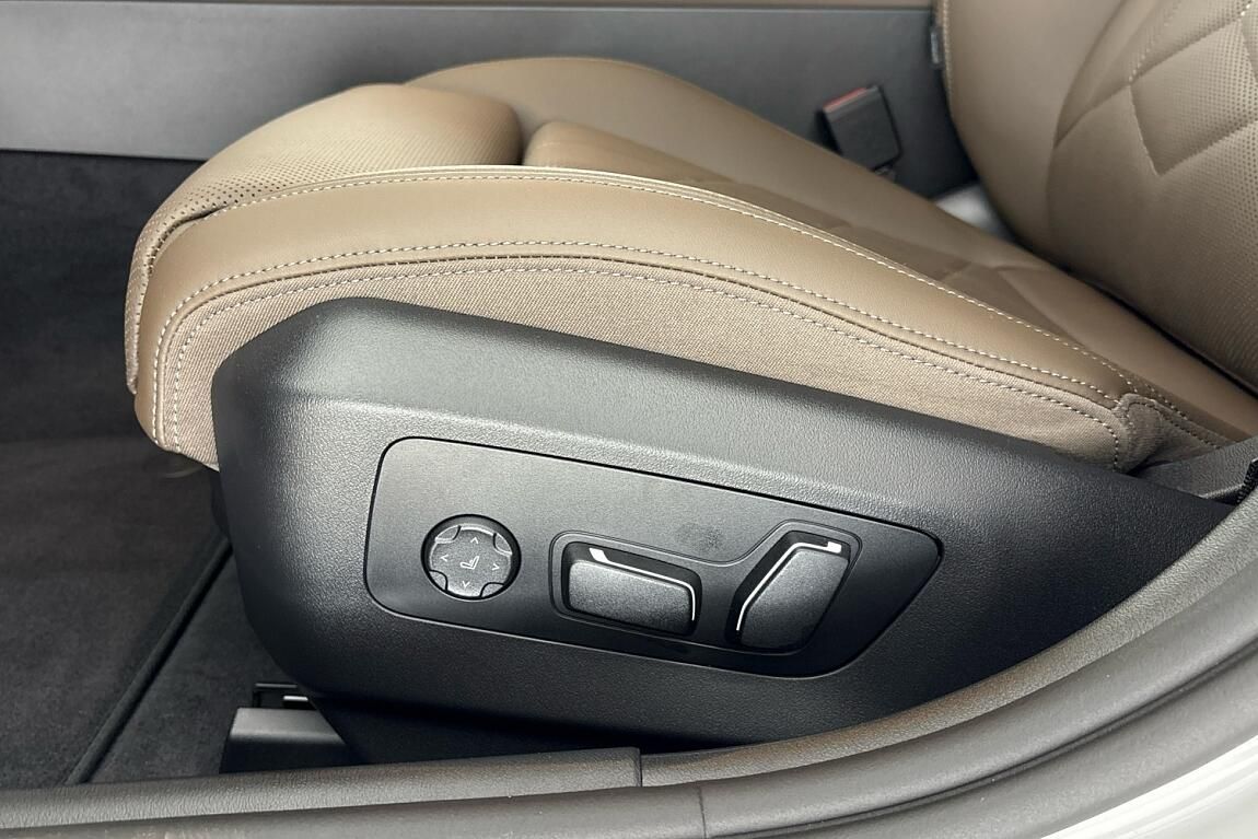 BMW Řada 5, 540d xDrive Touring - fotka 6