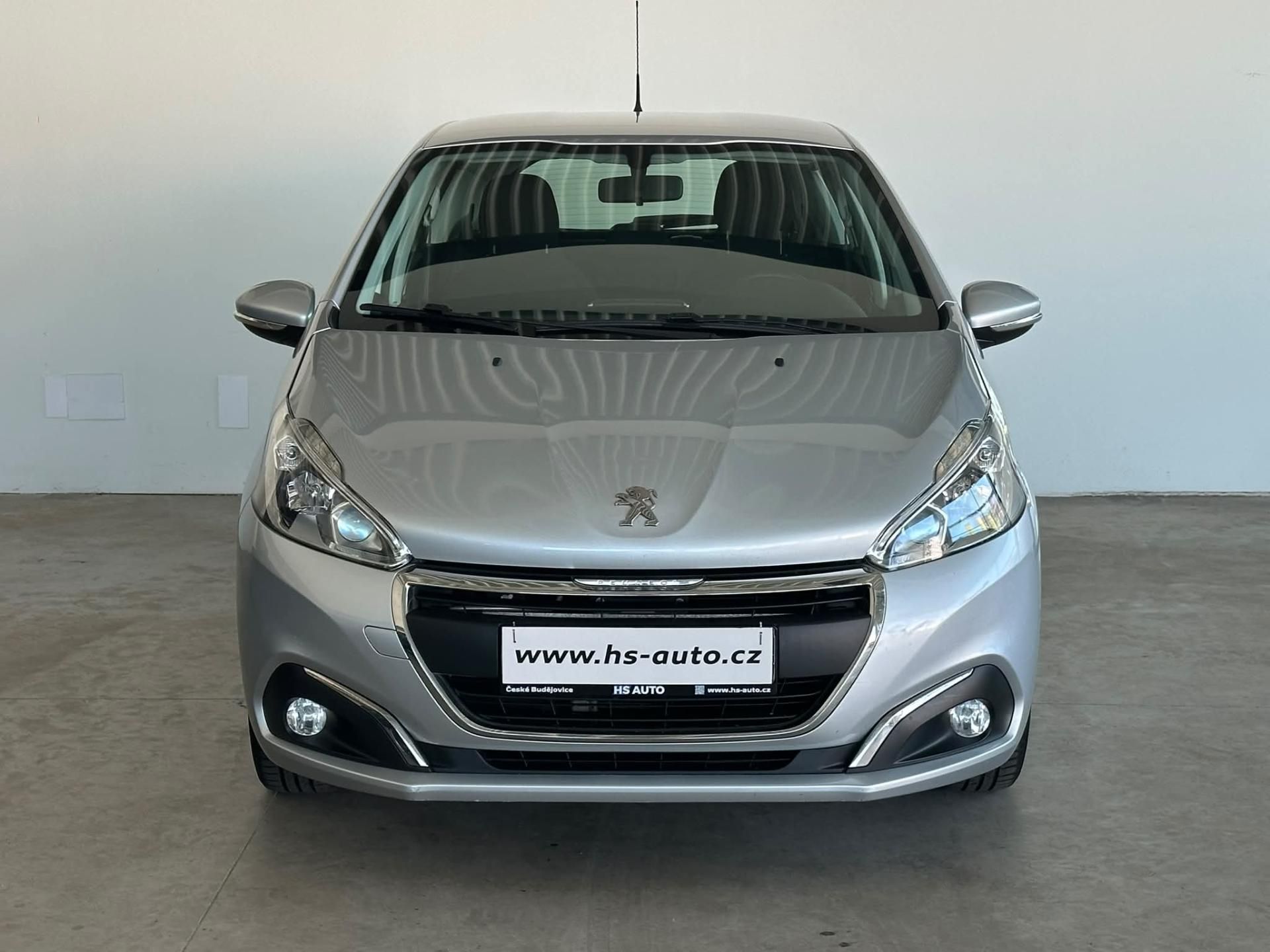 Peugeot 208, 1,2 Puretech, tempomat, ČR - fotka 2