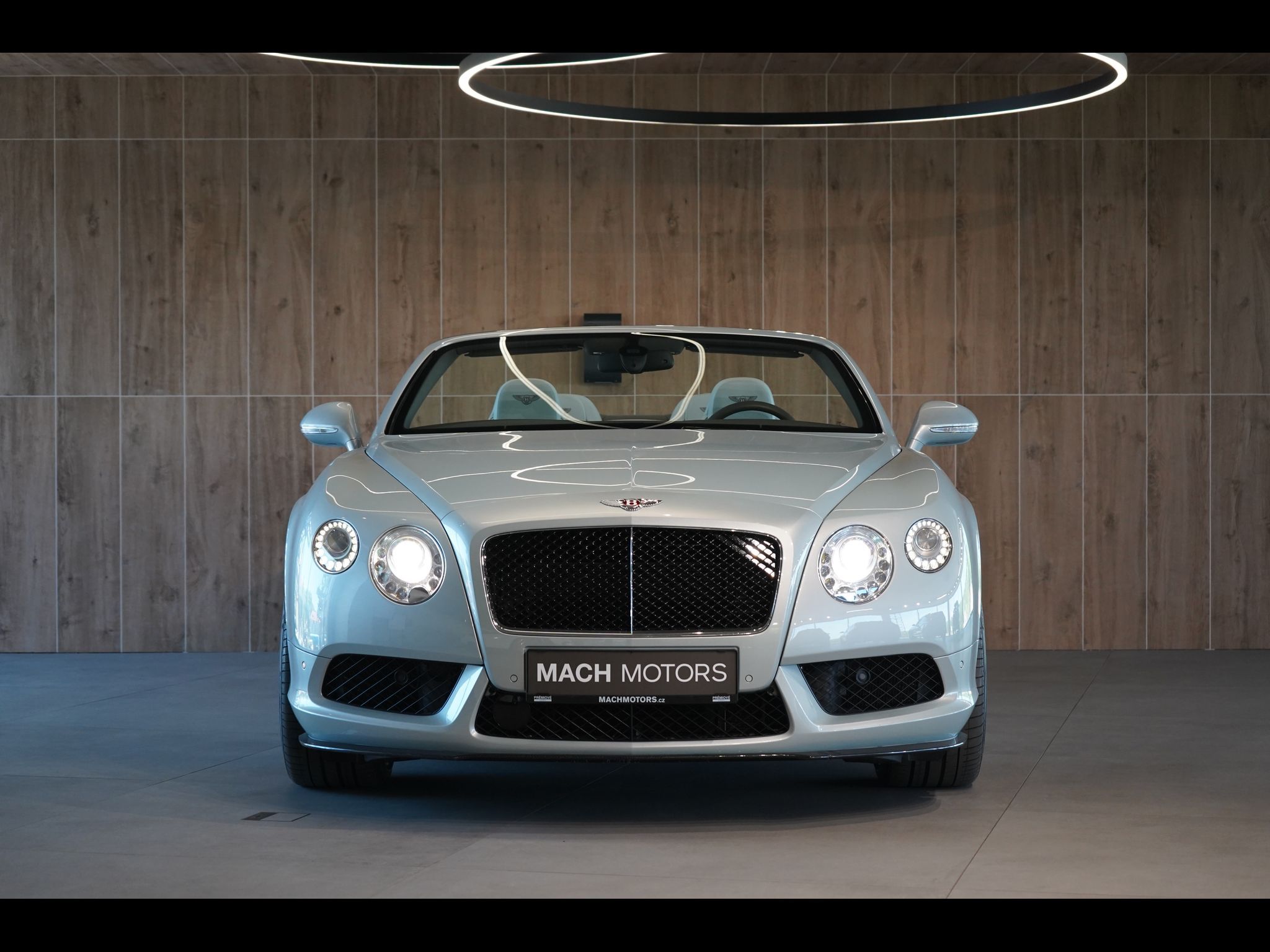 Bentley Continental GTC, Mulliner, Masáže, Ventilace - fotka 2