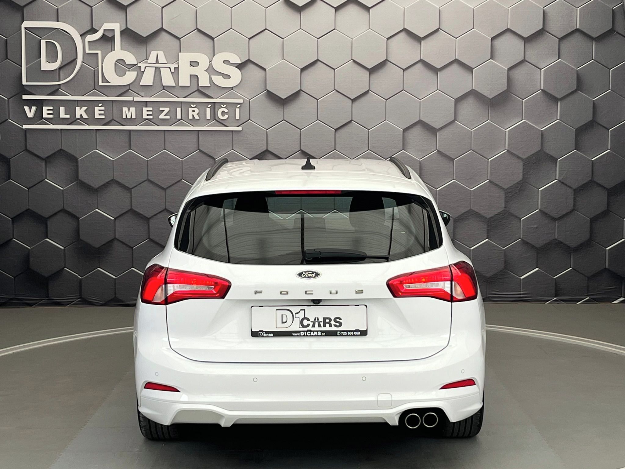 Ford Focus, 2.0 EB ST-Line  manuál - fotka 3