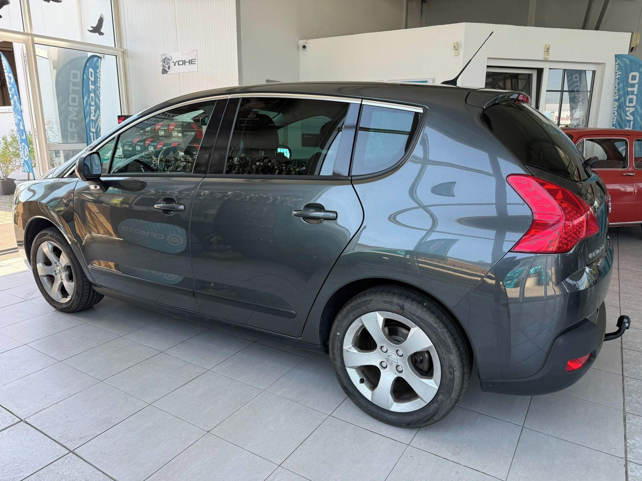 Peugeot 3008, 1.6 HDi 82 kW - fotka 4