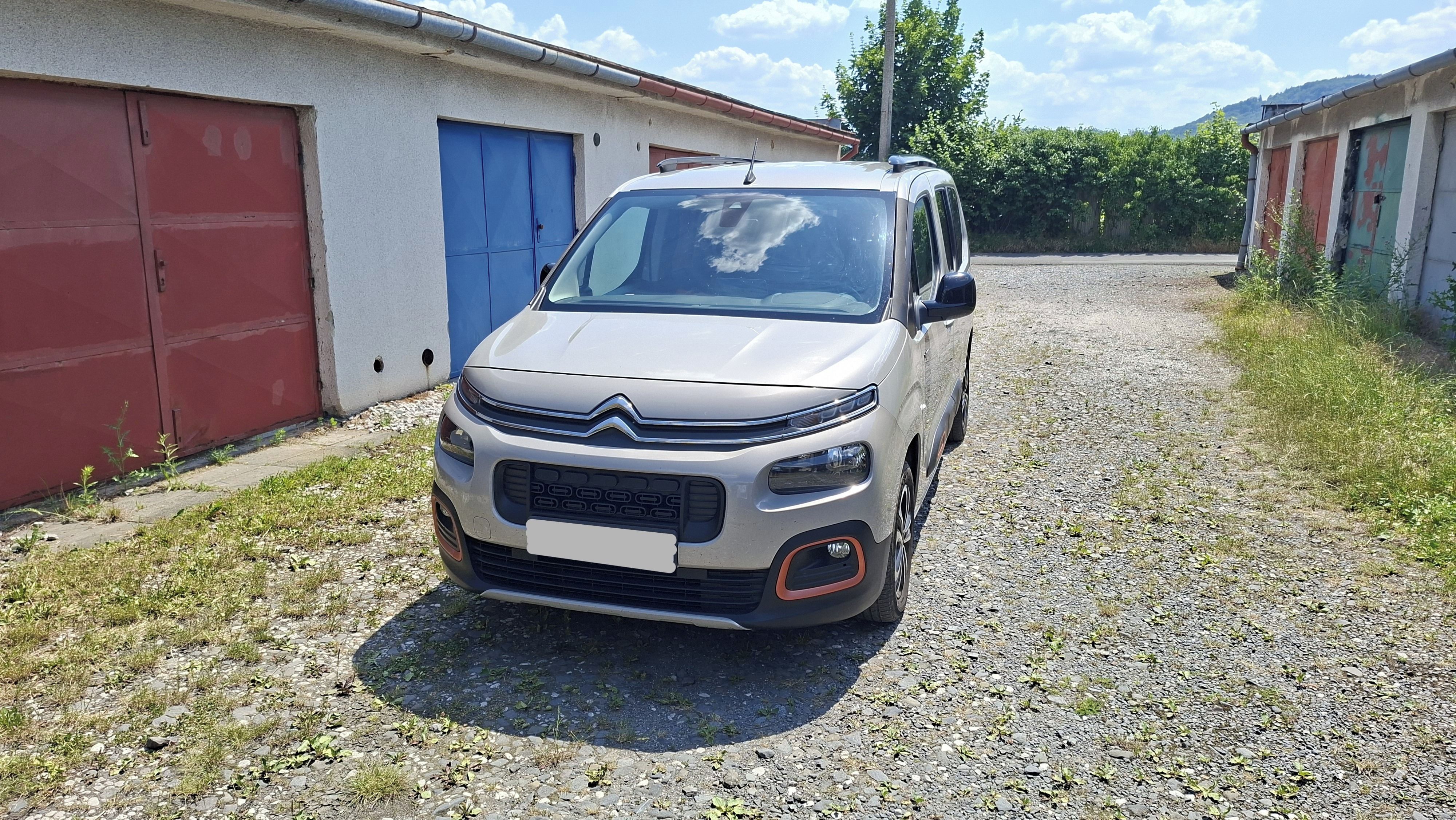 Citroën Berlingo, XL Family, 7míst, 96kW - fotka 4