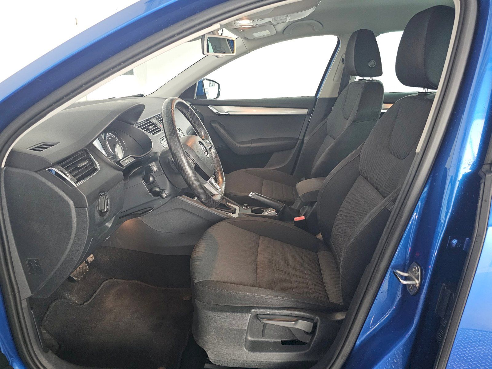 Škoda Octavia, 2.0TDi 110kW DSG ELEGANCE PLUS - fotka 6