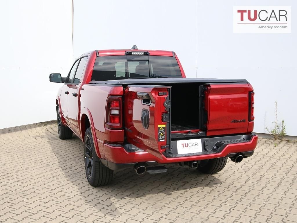 RAM 1500, Laramie 5.7 V8 HEMI 2026 - fotka 4