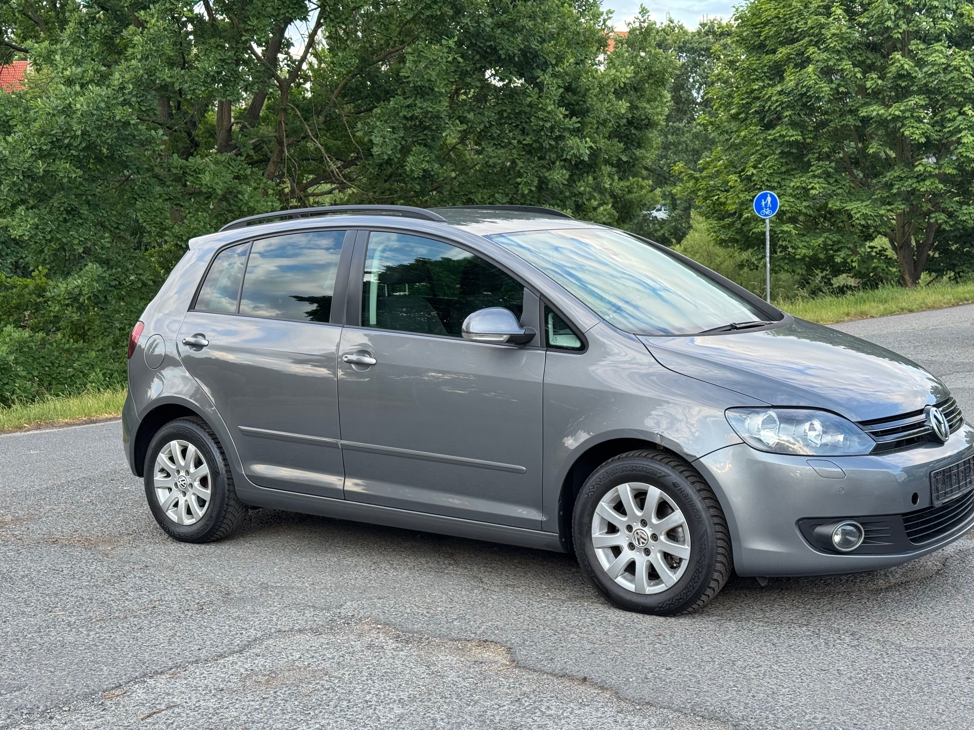 Volkswagen Golf Plus, 1.6TDI 77Kw manuál - fotka 2