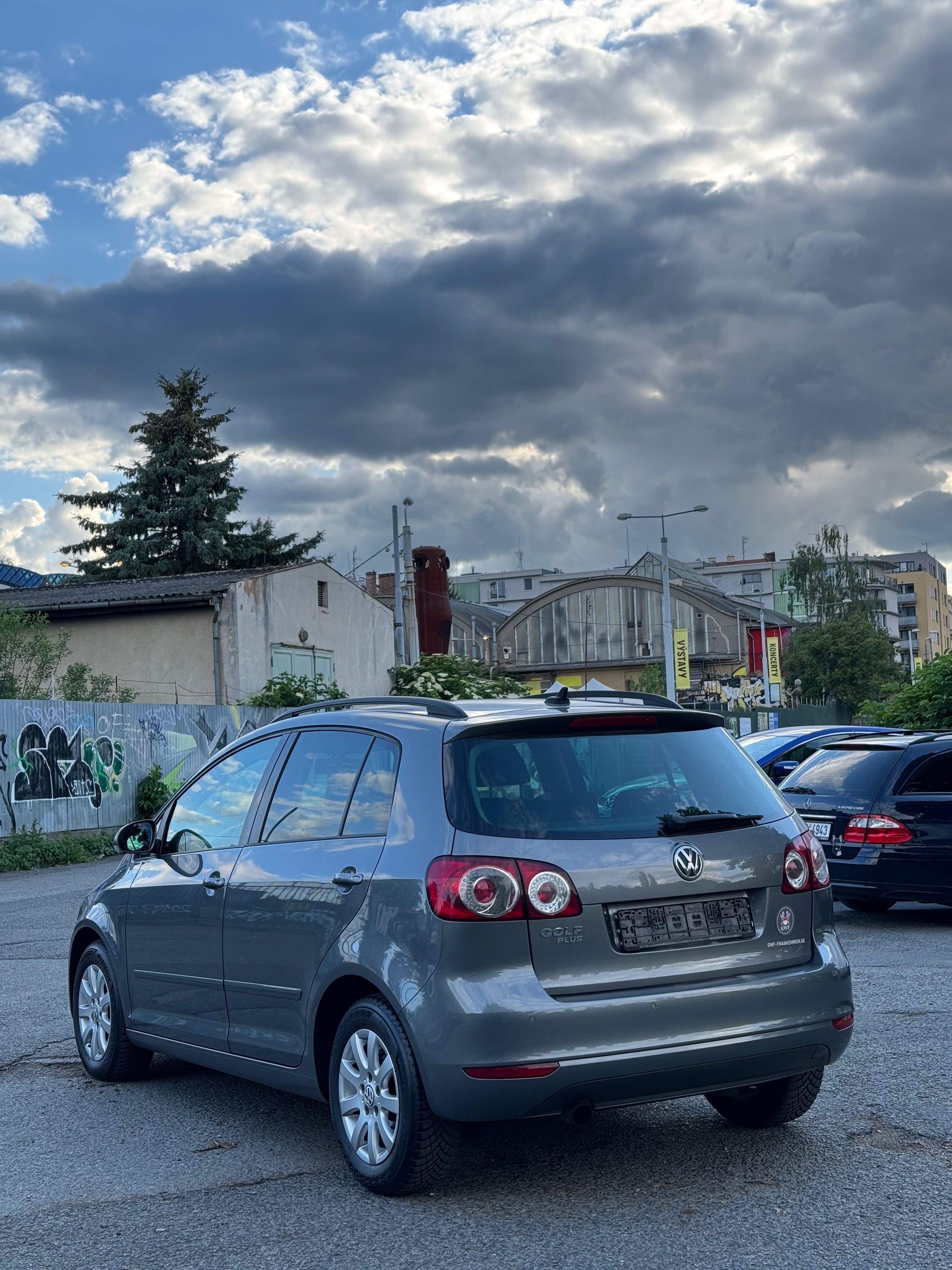 Volkswagen Golf Plus, 1.6TDI 77Kw manuál - fotka 5