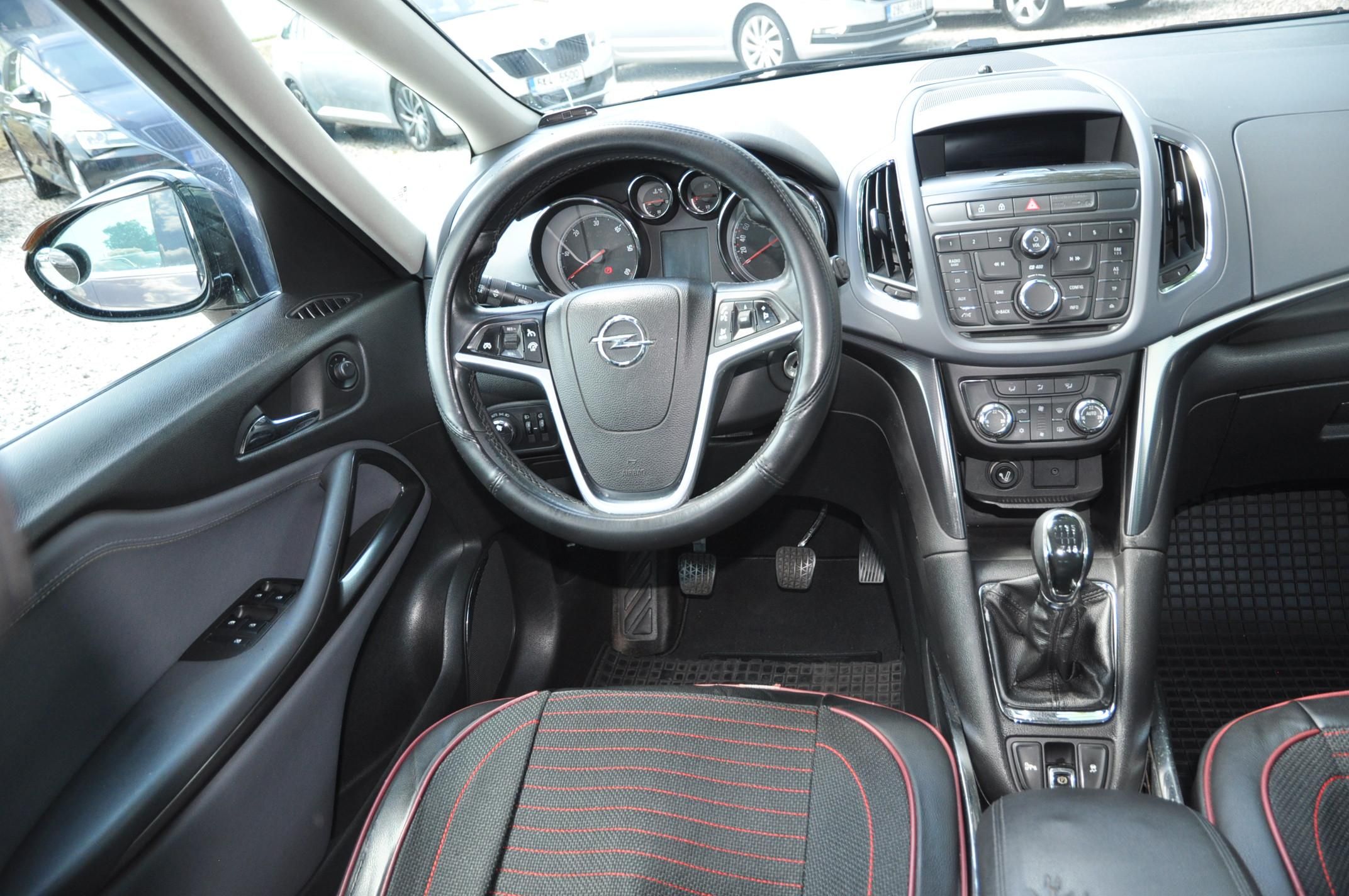Opel Zafira, TOURER 2.0CDTi 96kW 7.míst - fotka 5