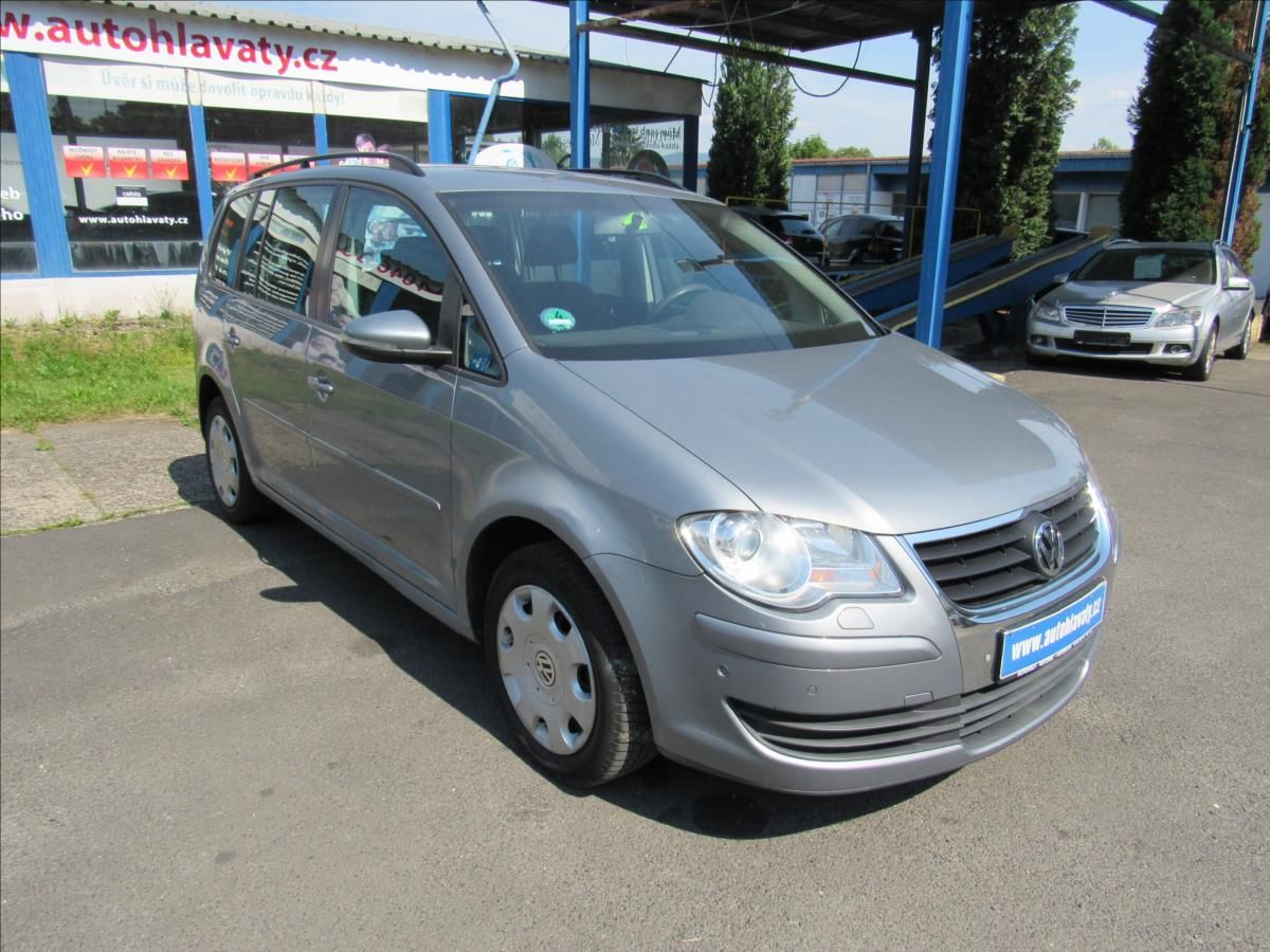 Volkswagen Touran, 1,9 TDI 77kW DSG - fotka 3
