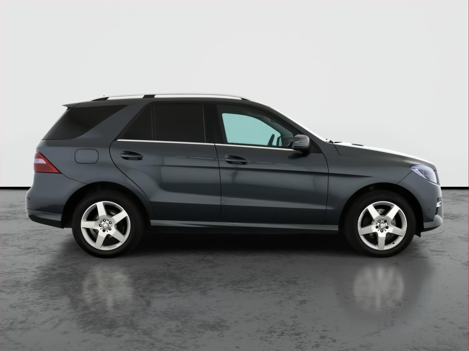 Mercedes-Benz Třídy M, ML 350 BlueTEC, AMG line, 4X4 - fotka 6