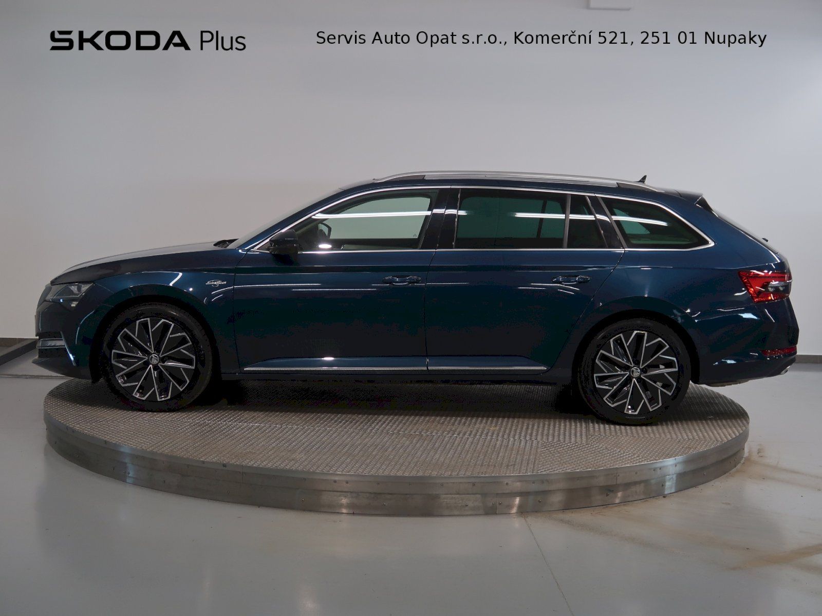 Škoda Superb, LAURIN&KLEMENT 2.0TSI 140KW DS - fotka 3