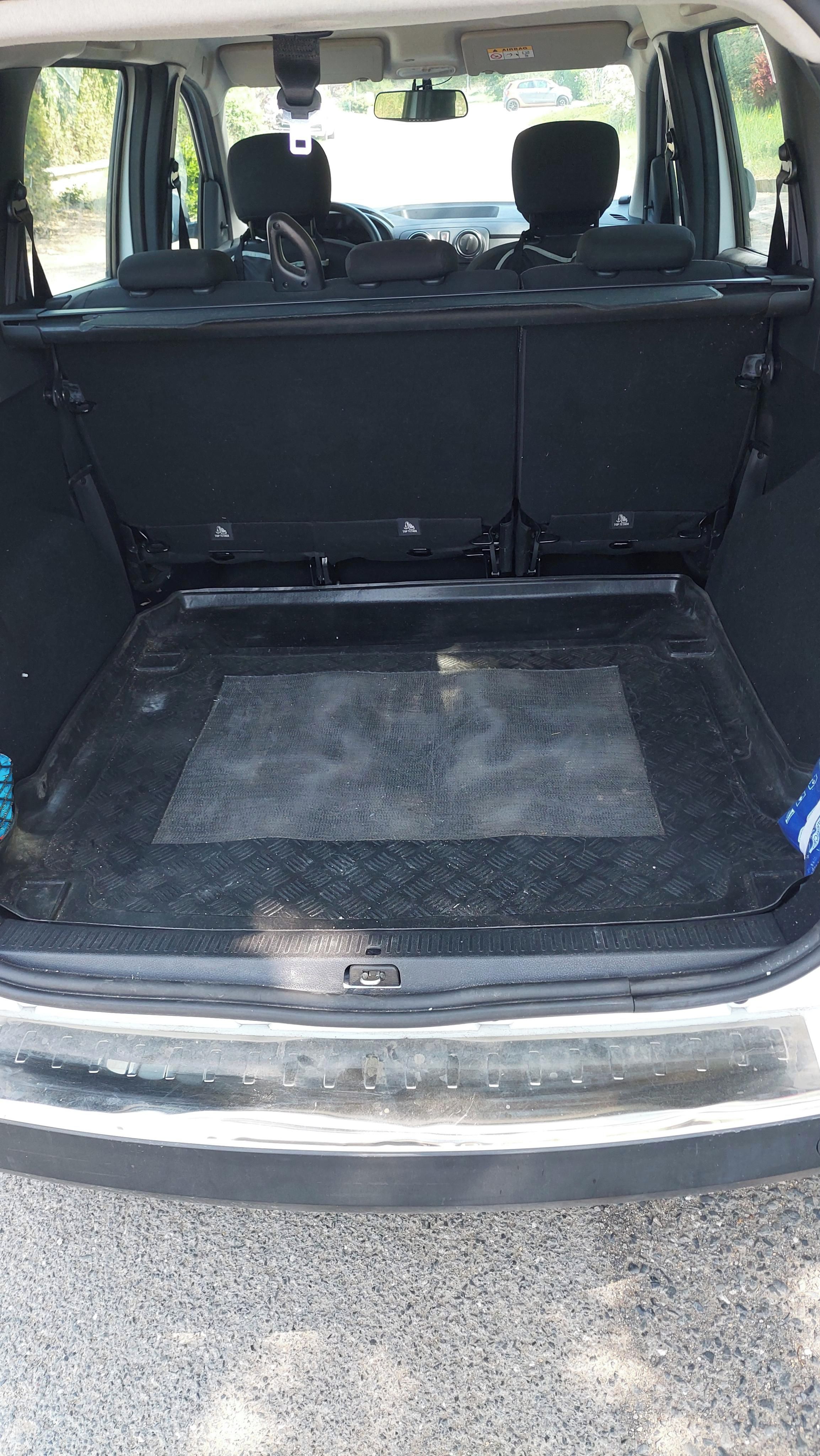 Dacia Lodgy, Zánovní stav, palubní kamera - fotka 5