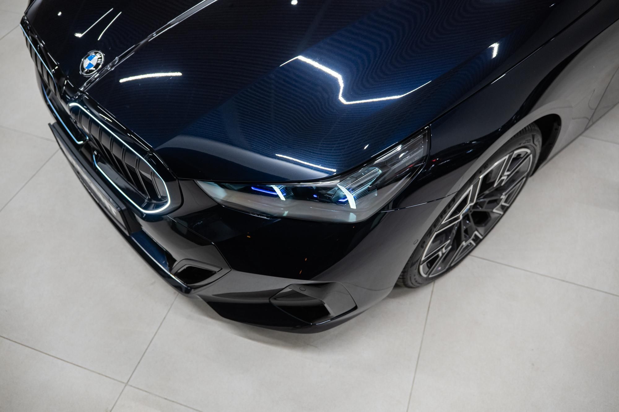 BMW Řada 5, 540xd M-SPORT NEZÁVISLÉ PANO - fotka 4