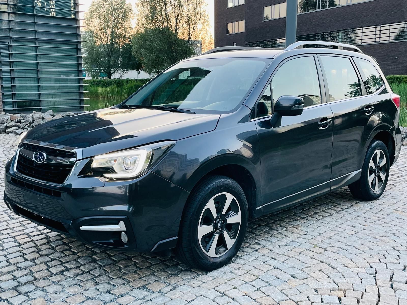 Subaru Forester, 2.0i 4x4 AUT KAMERA VÝHŘEV LED - fotka 4