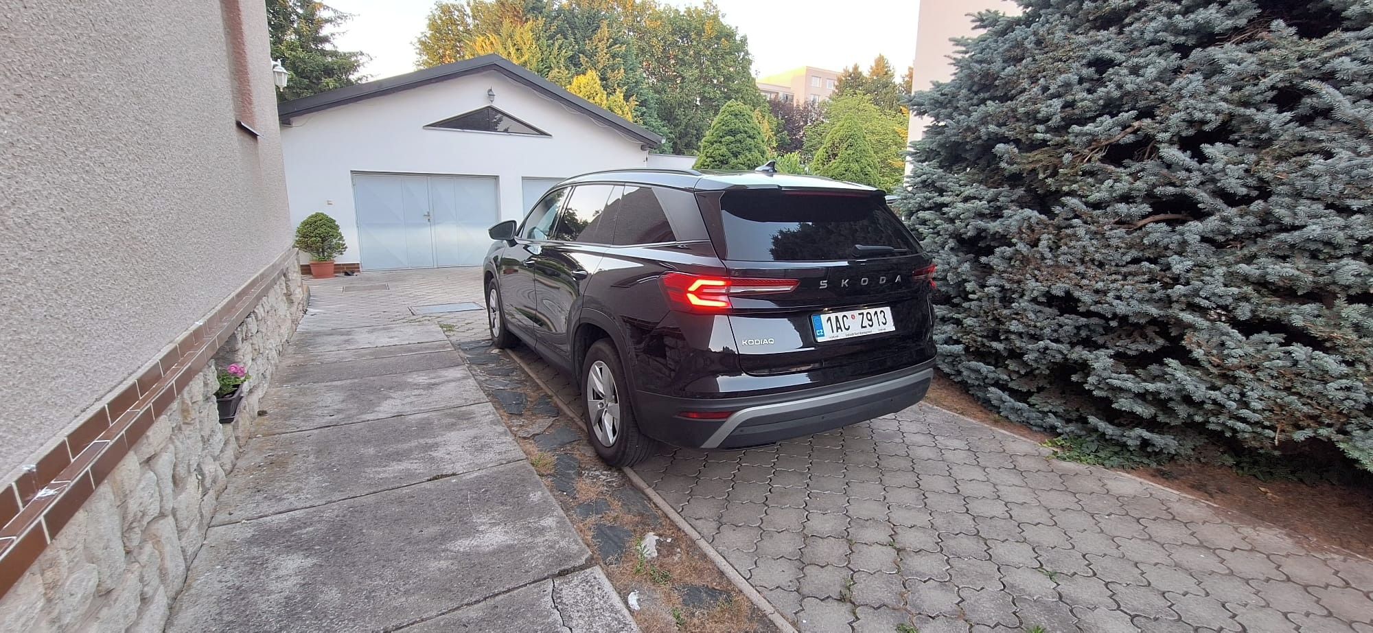 Škoda Kodiaq, 2.0 TDi, Selection - fotka 6