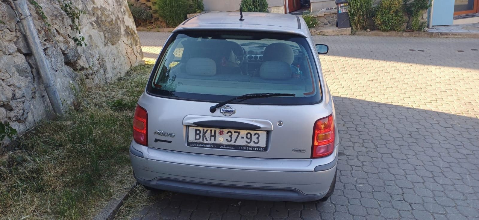 Nissan Micra, 1.0 NCVT, benzin - fotka 2
