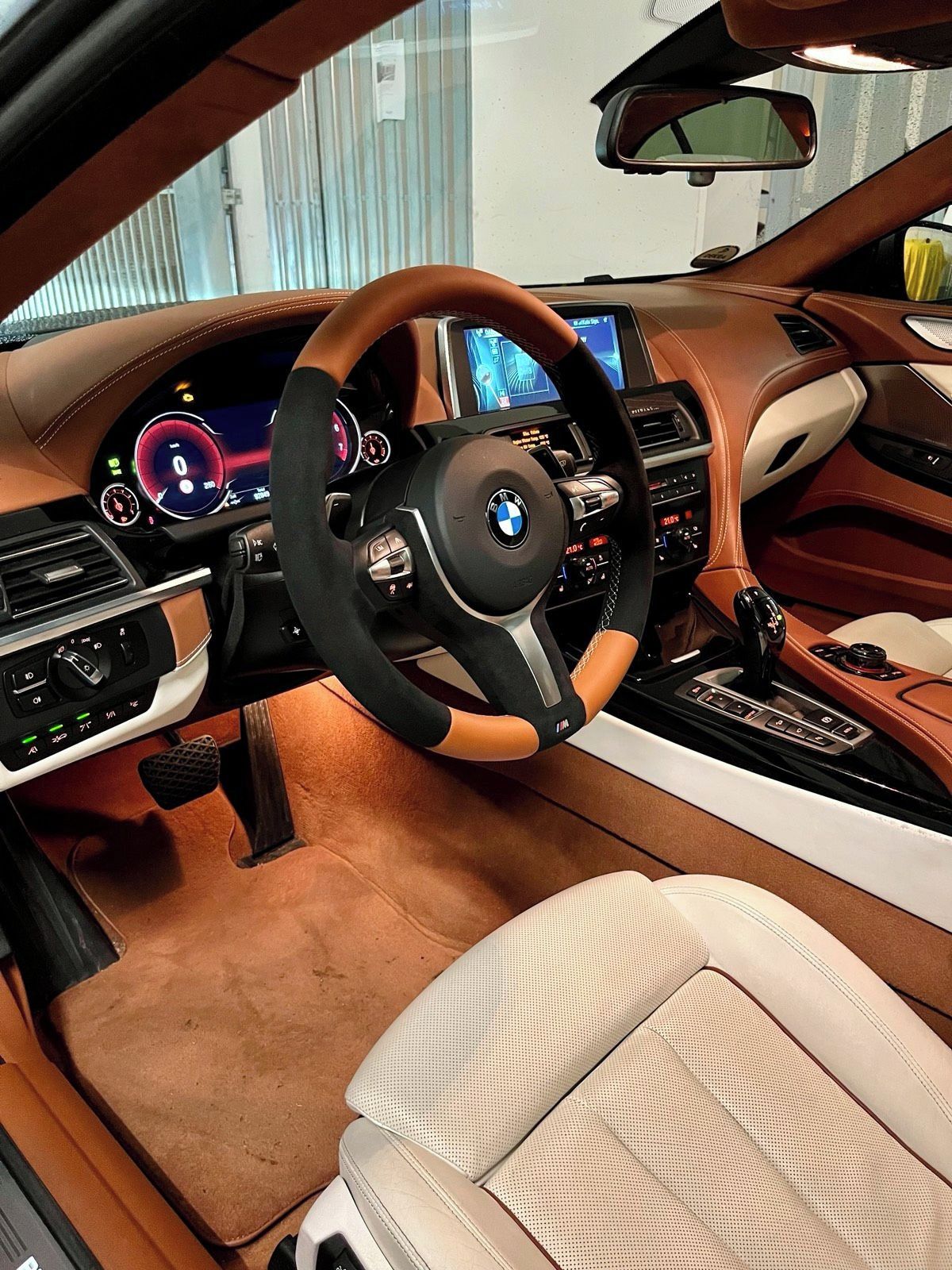 BMW Řada 6, BMW 650i xDrive Individual - fotka 6