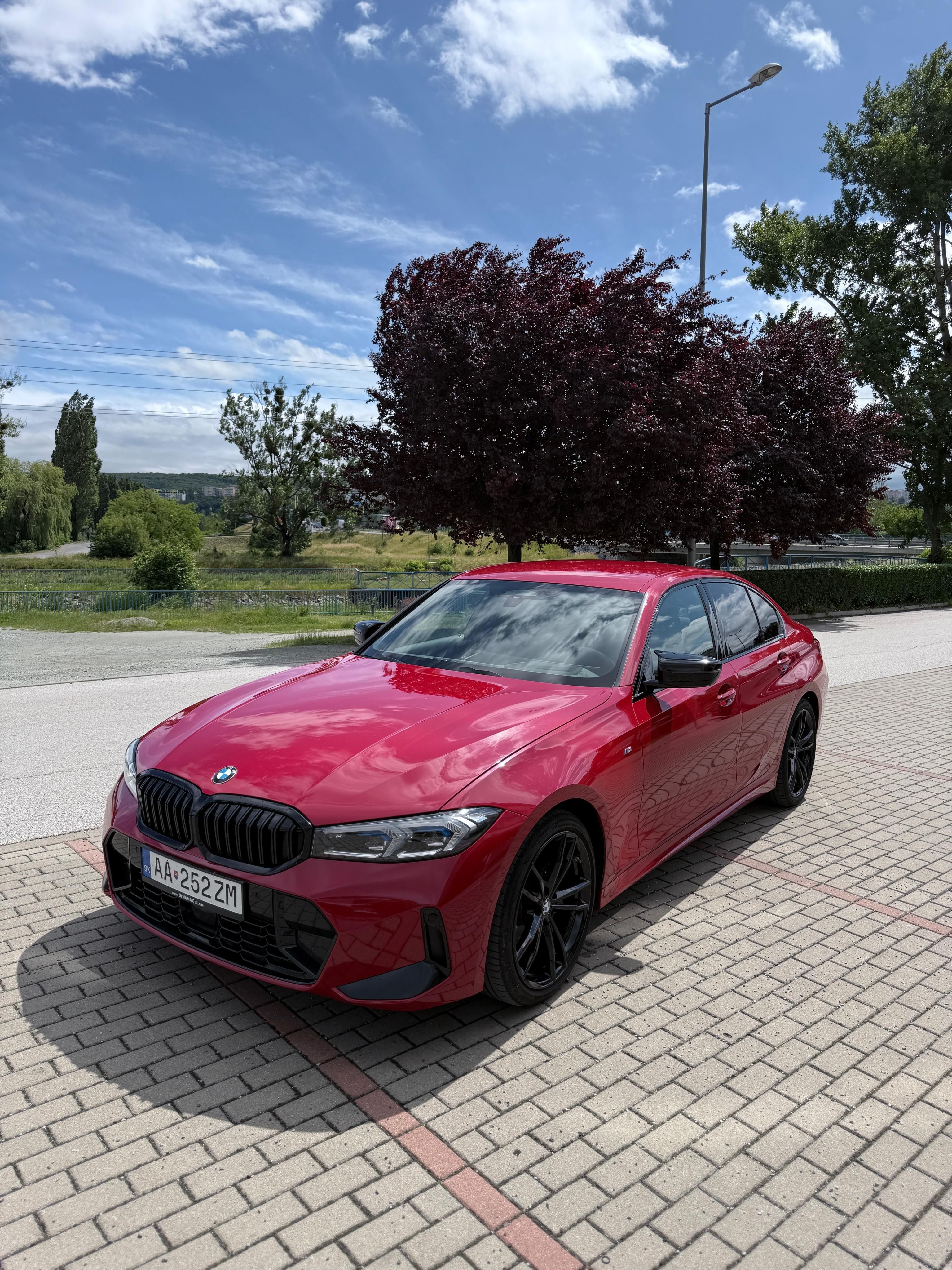 BMW Řada 3, BMW 320d xdrive m-paket 2023 - fotka 5