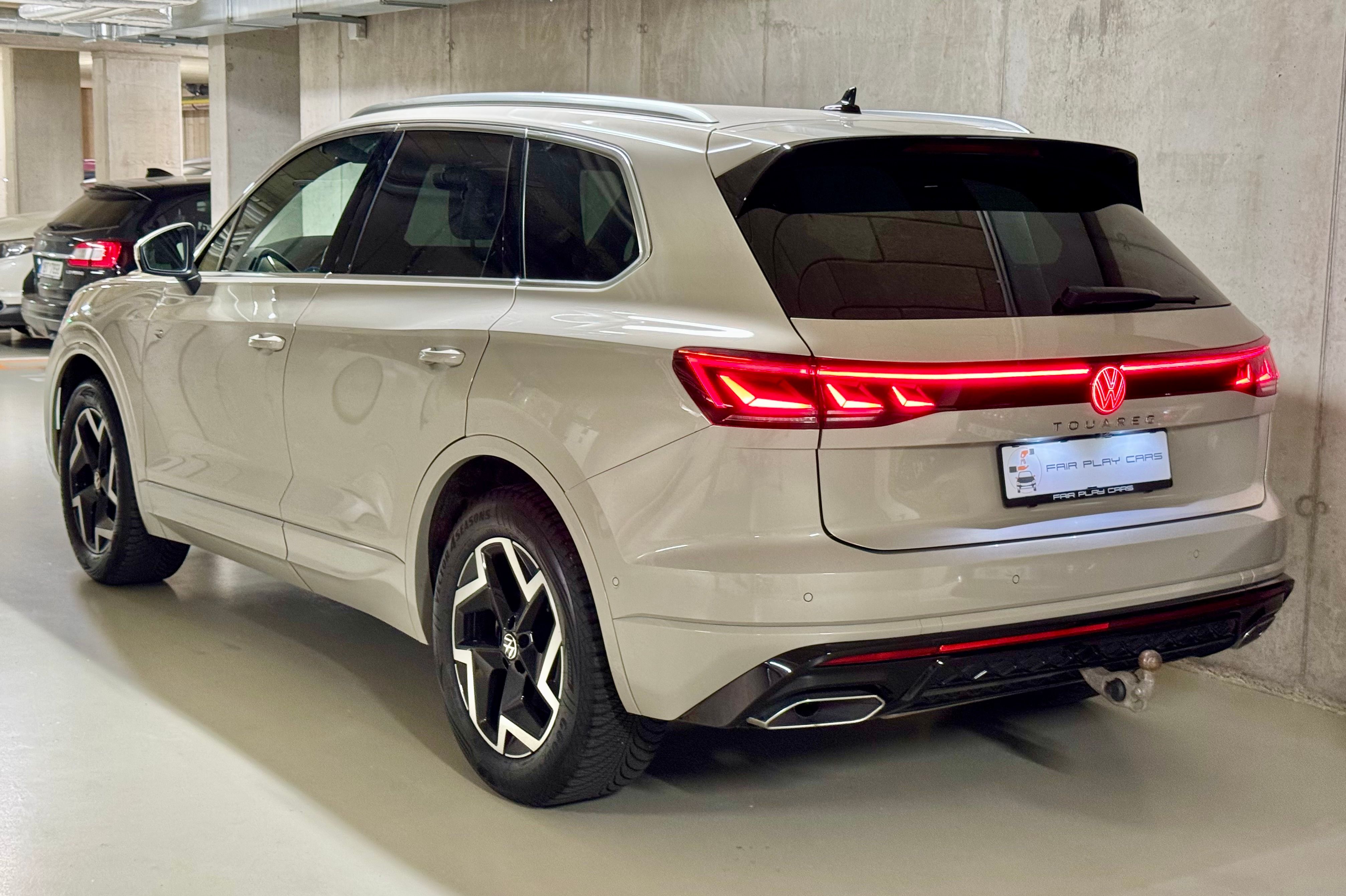 Volkswagen Touareg, R-line/tazne/vzduch/matrix/HUD - fotka 6