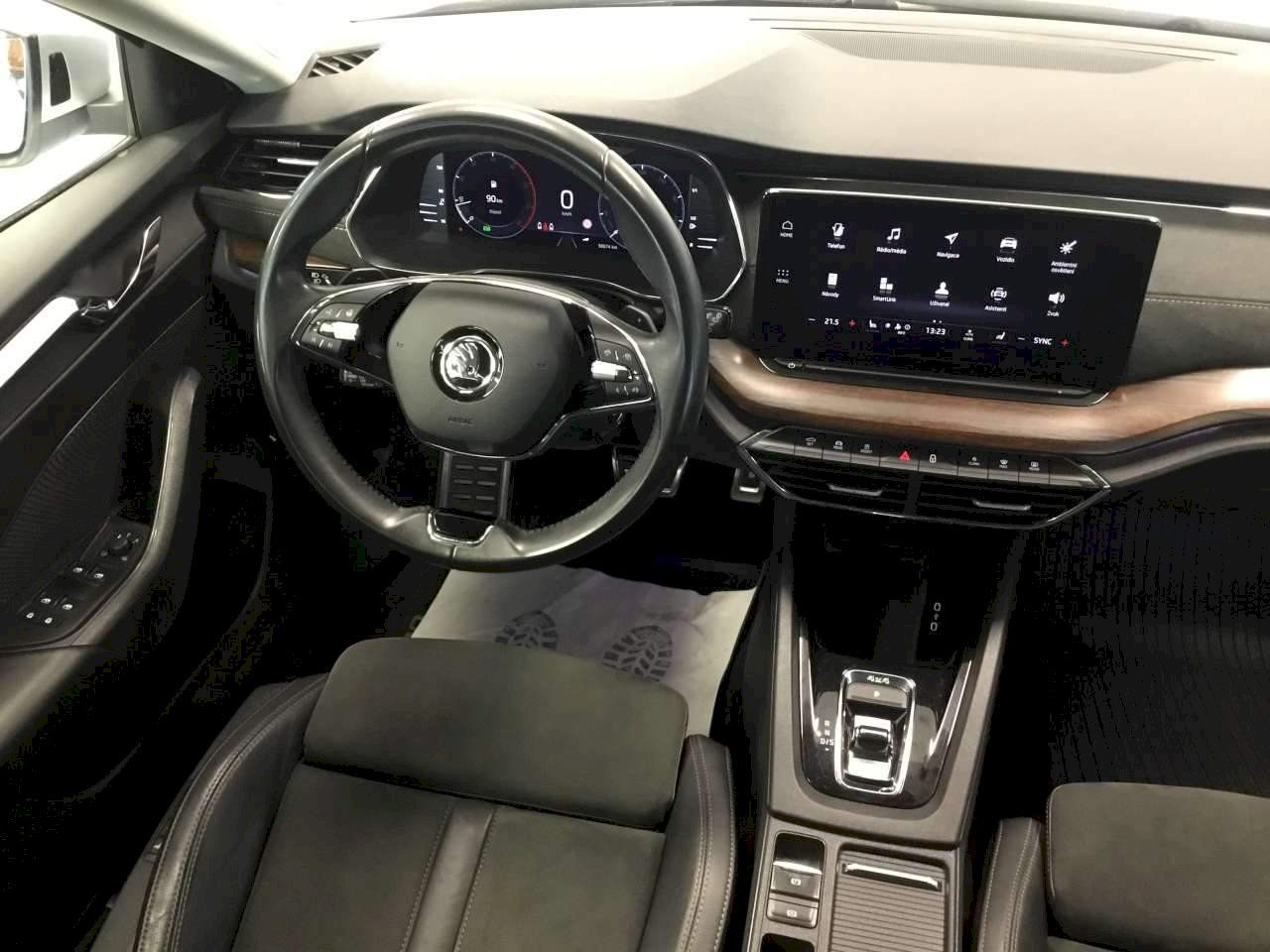 Škoda Octavia, Combi Scout 4x4 DSG 2.0 TDI 11 - fotka 5