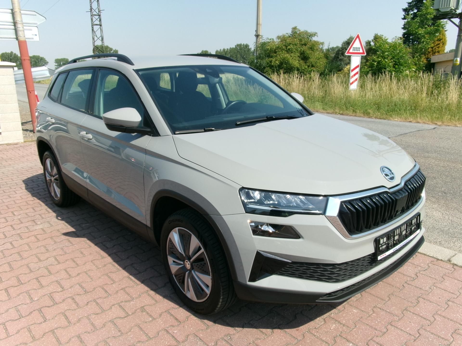 Škoda Karoq, 2,0TDI DSG ACC BT - fotka 3
