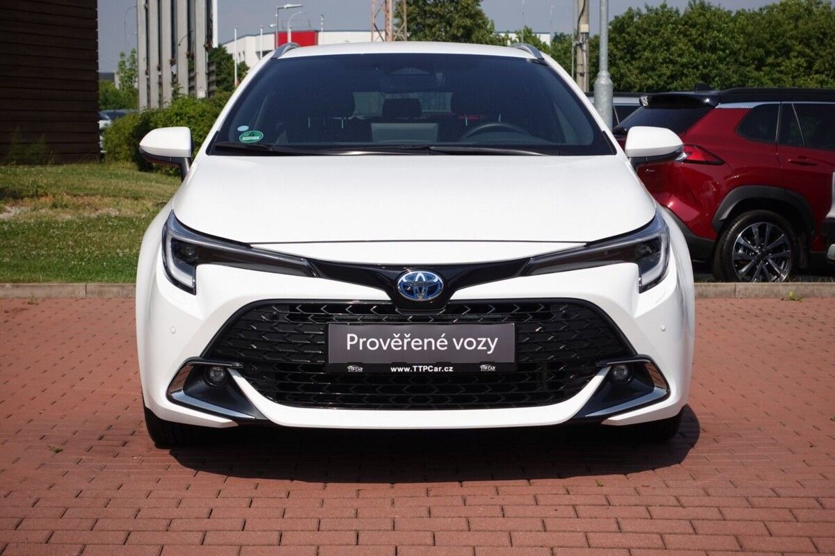Toyota Corolla, 2,0 HEV Style TS - fotka 2