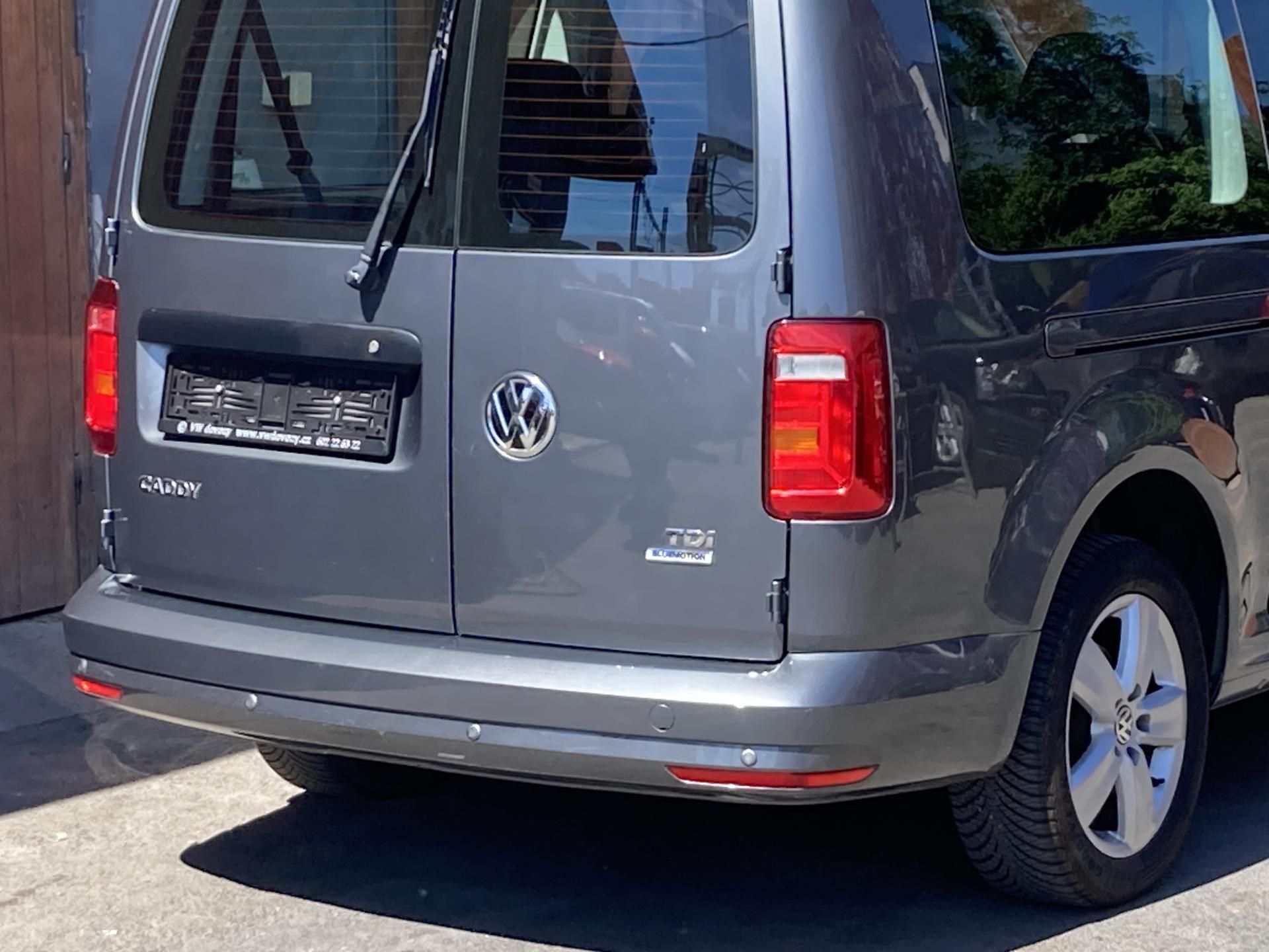 Volkswagen Caddy, MAXI 2,0TDi 7míst multtif.vola - fotka 5