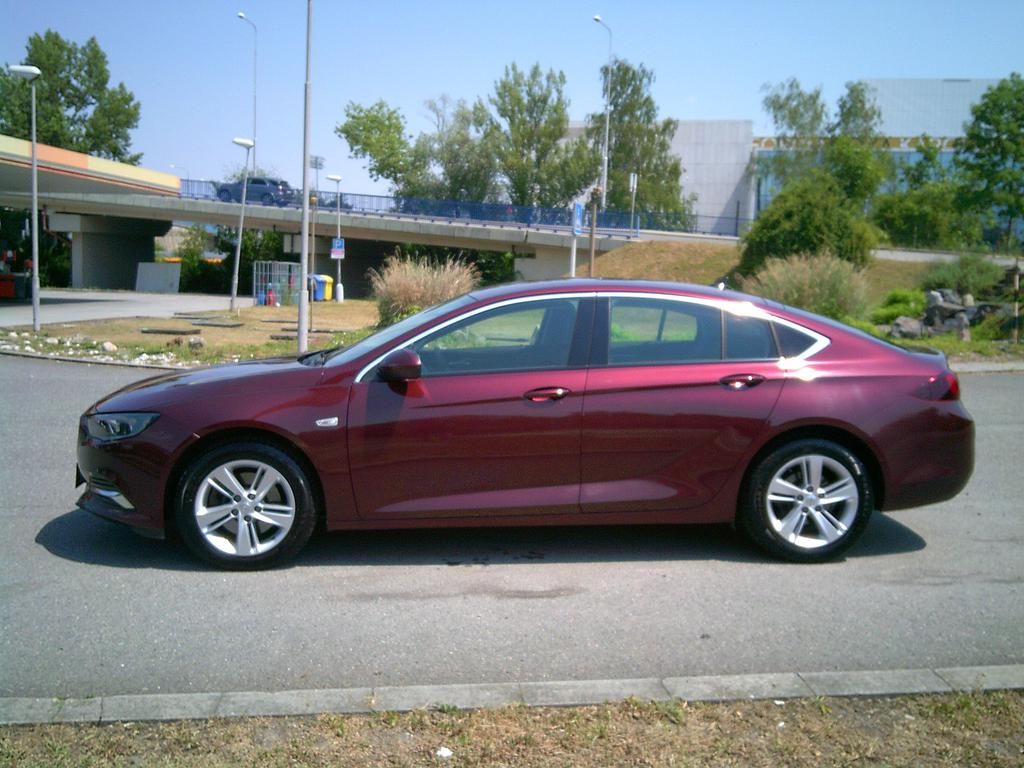 Opel Insignia, 2.0 CDTi 125 kW  KOUPENO ČR - fotka 2