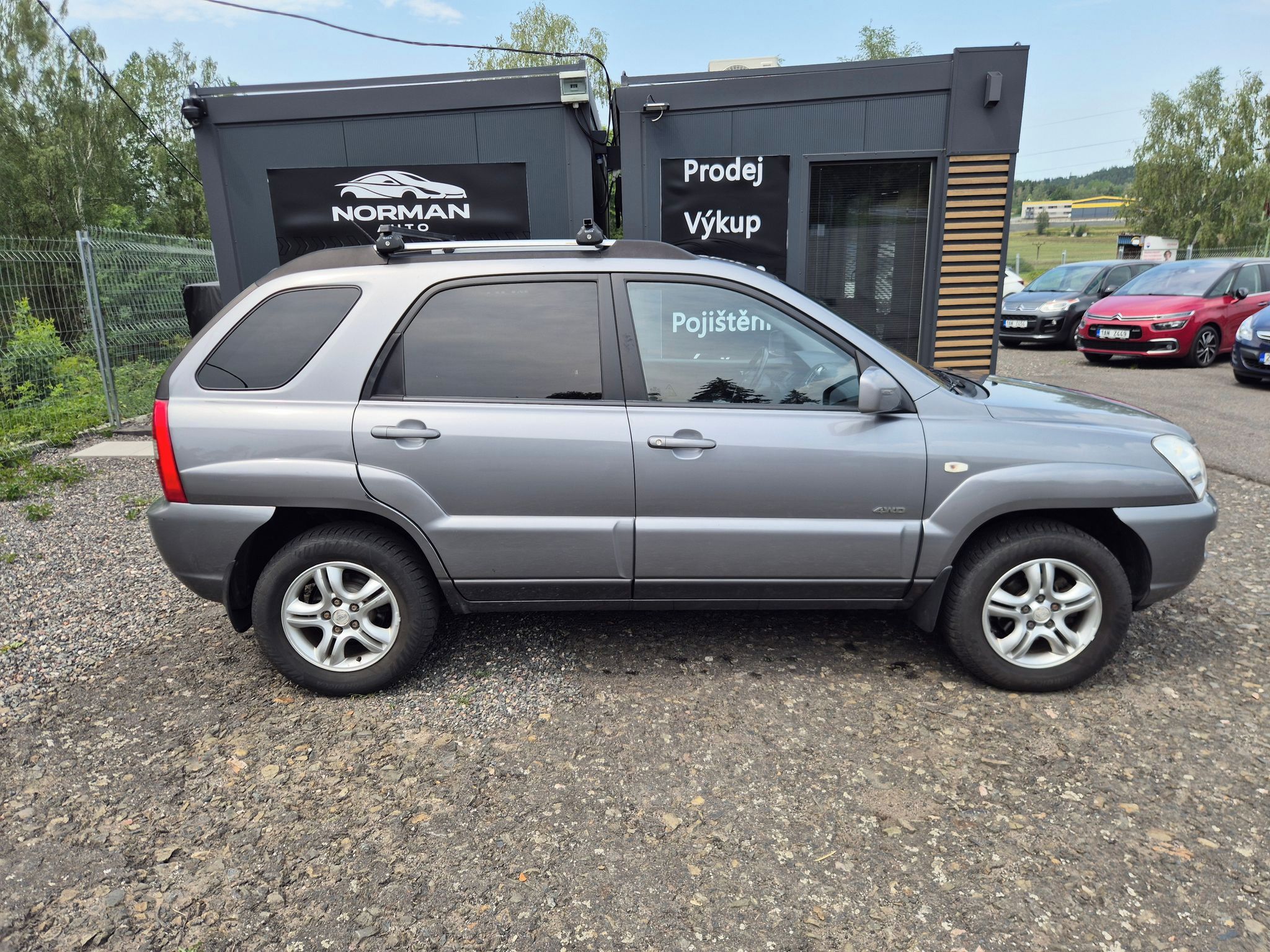 Kia Sportage, 2.0i 104Kw 4x4, klima, tažné - fotka 4