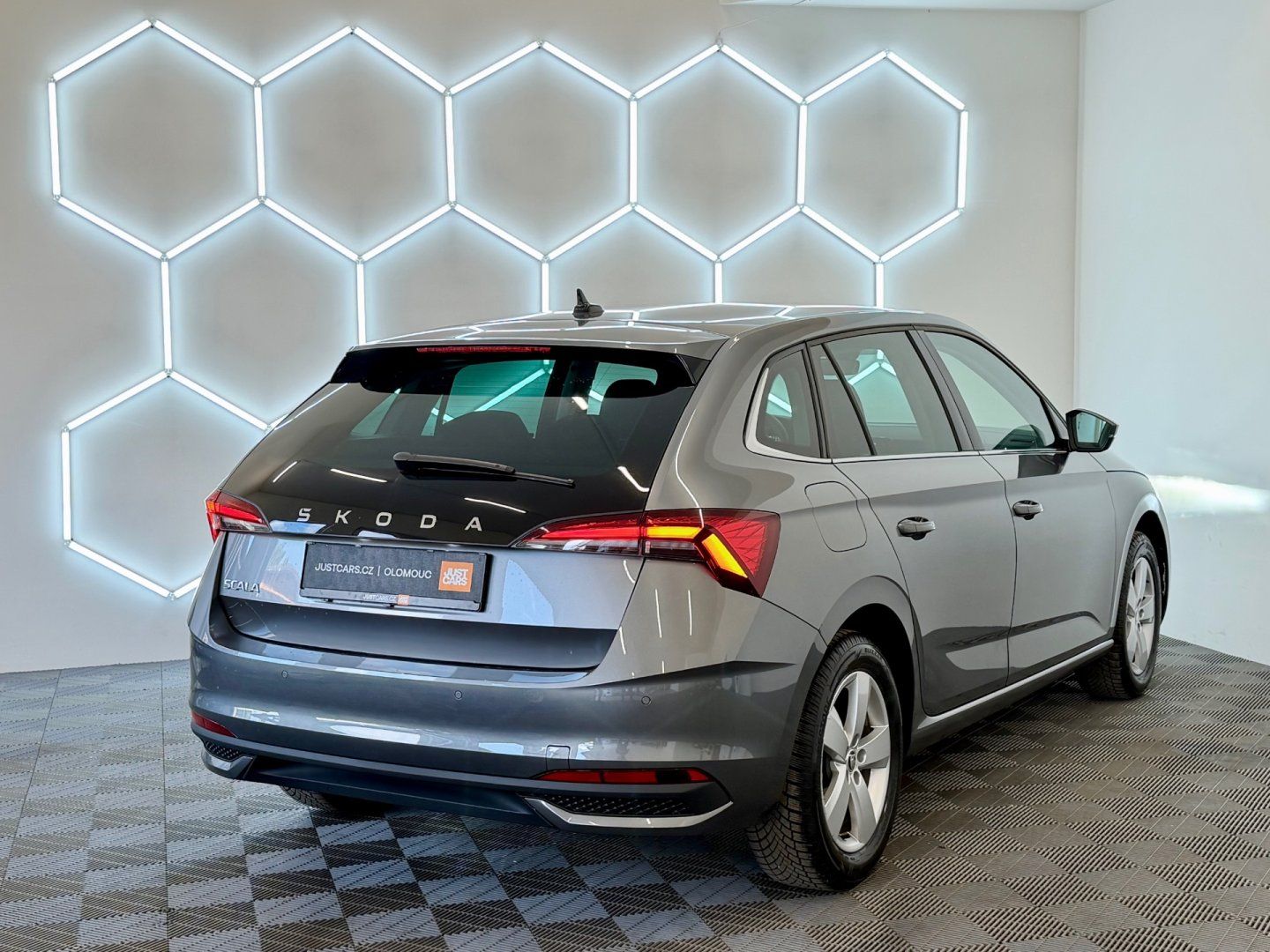 Škoda Scala, 1.0TSi, SEWLEC TS 85kW - fotka 5