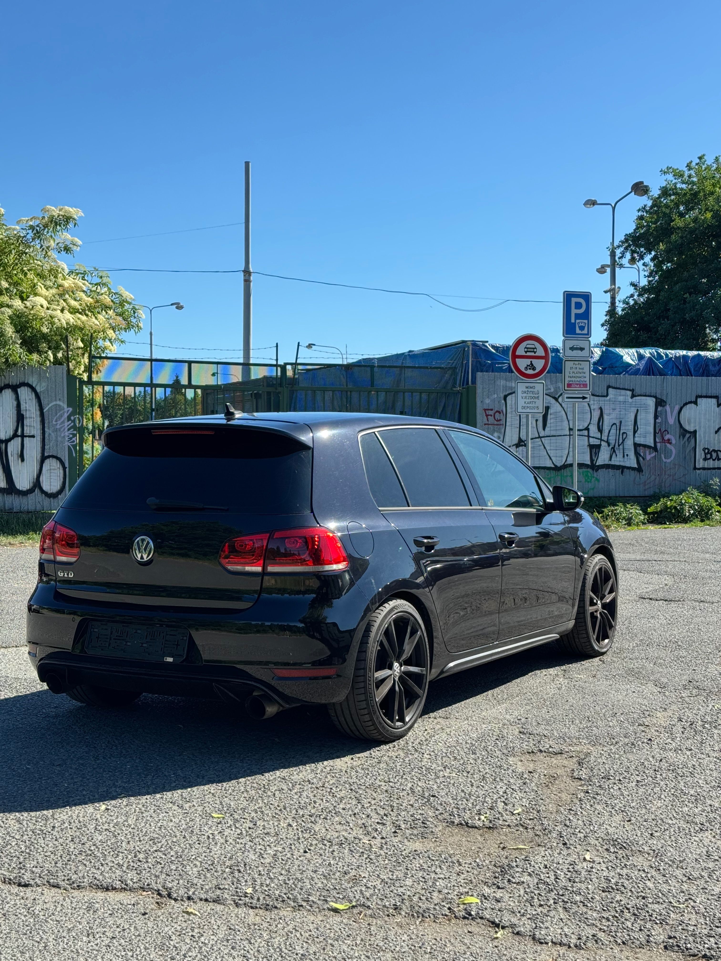 Volkswagen Golf, Golf GTD 2.0TDI 125kw DSG - fotka 5