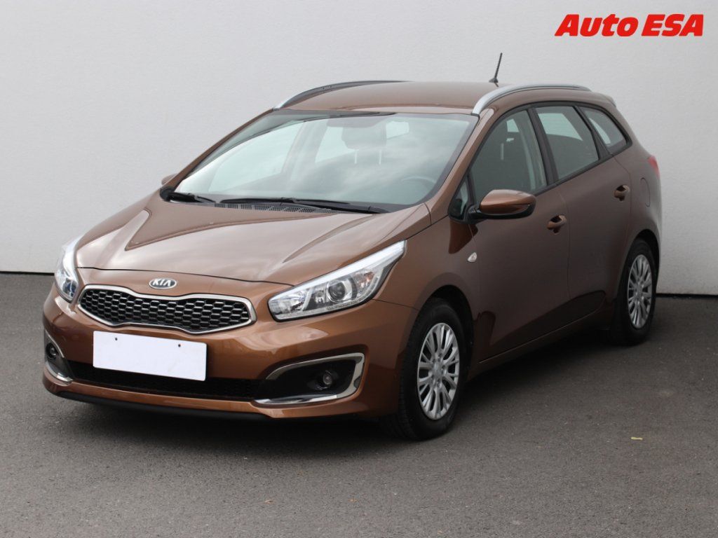 Kia Cee´d, 1.6 GDi - fotka 3