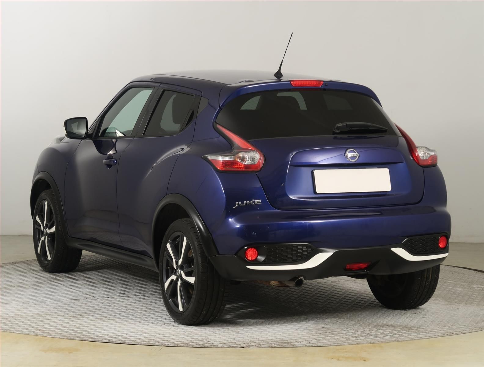 Nissan Juke, 1.2 DIG-T, Serv.kniha, Navi - fotka 4