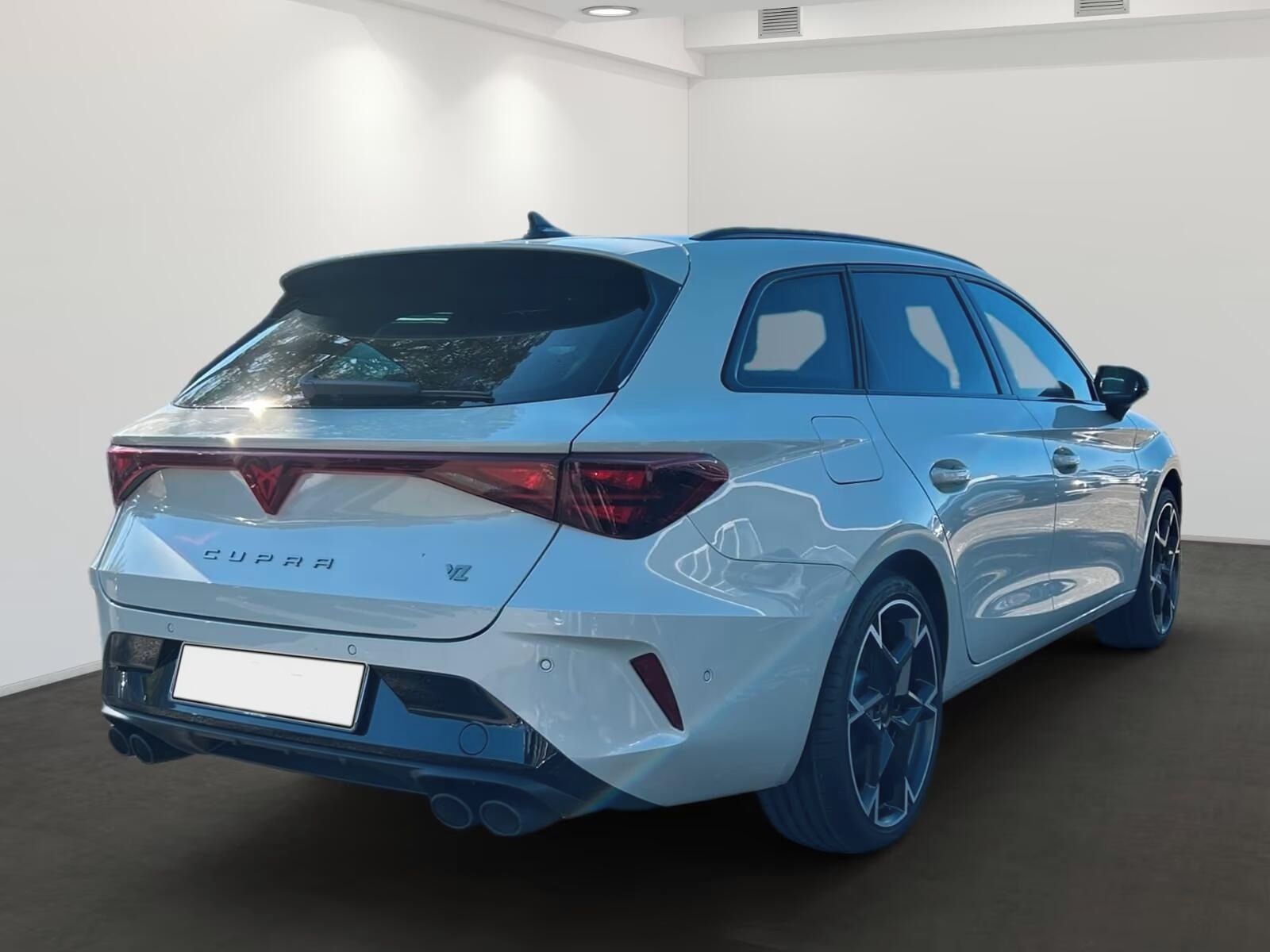 Cupra Leon, VZ 2.0 TSI 4Drive Sportstourer - fotka 4